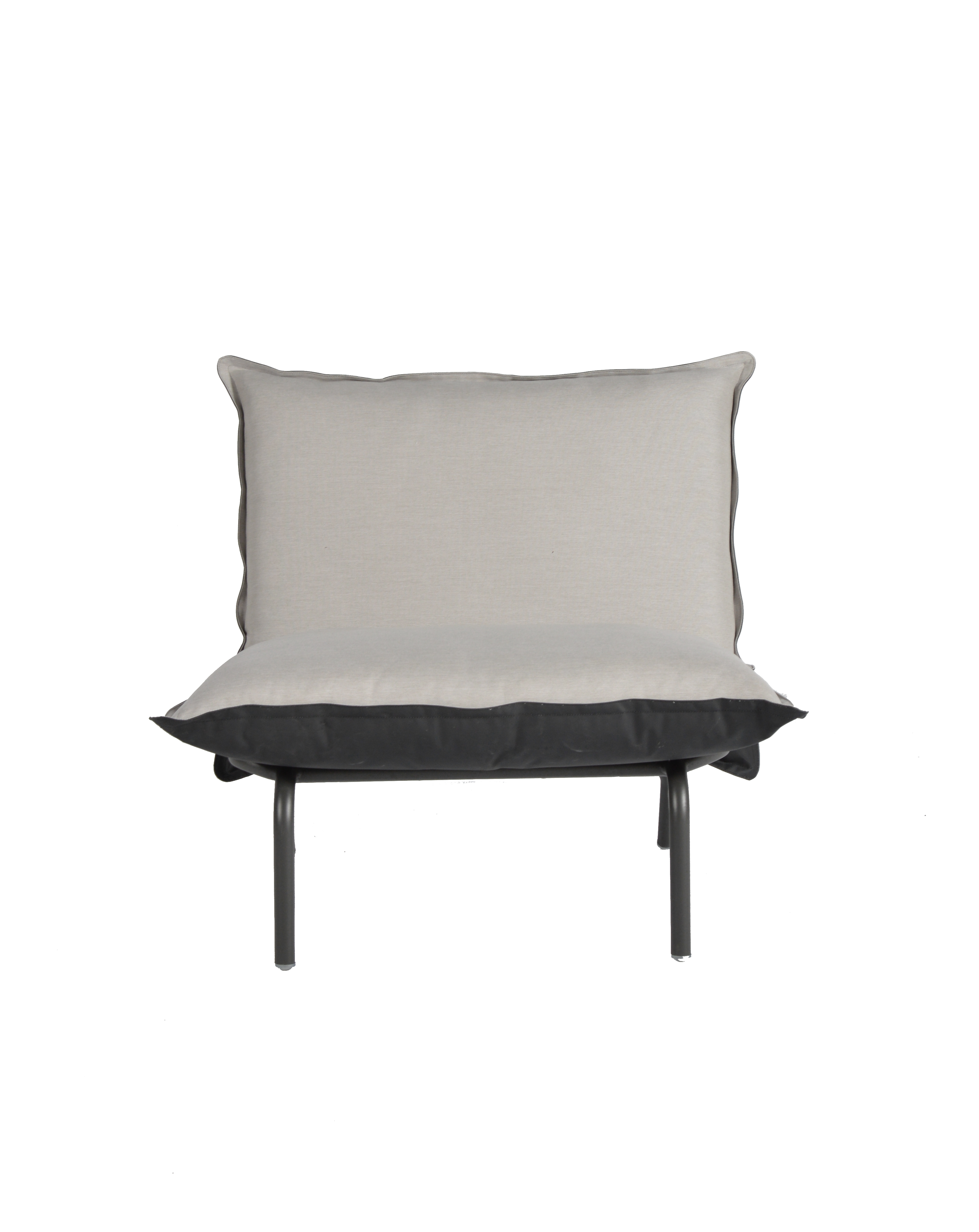 L28 Outdoor Lounge Chair with Reversible Cushion Anthracite