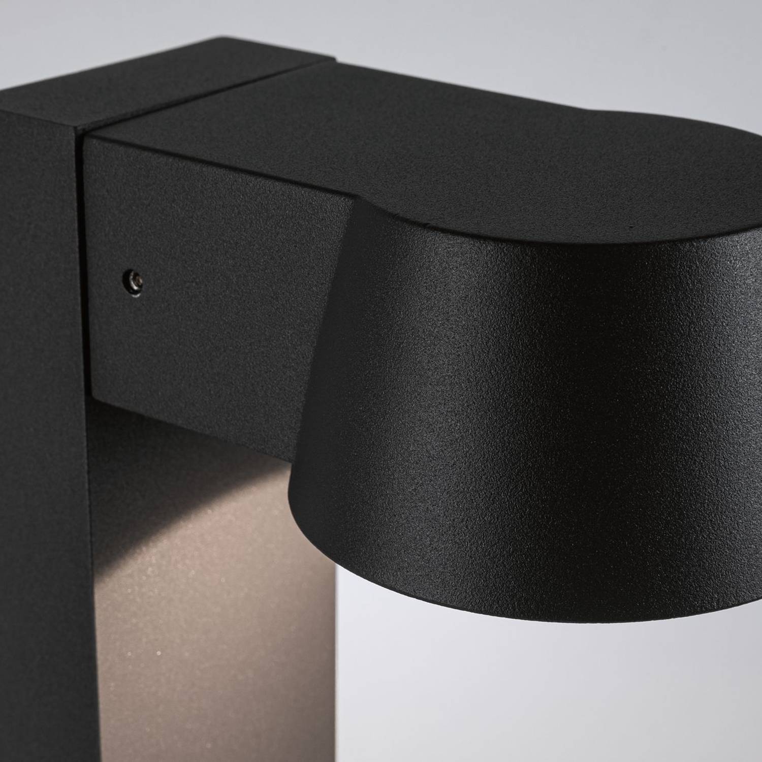 Capea Black Aluminum Bollard Light