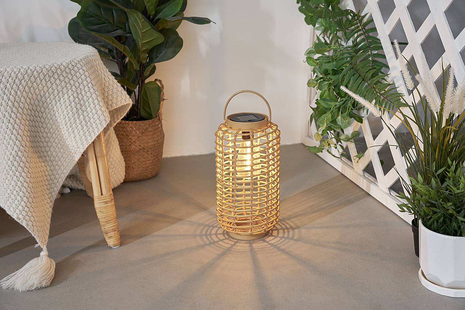 Sunshine Darling Solar lantern plastic aluminum