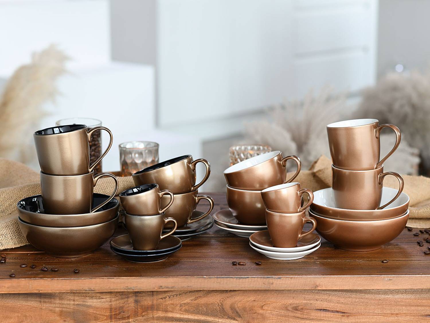 2x Coffee cups Gold
