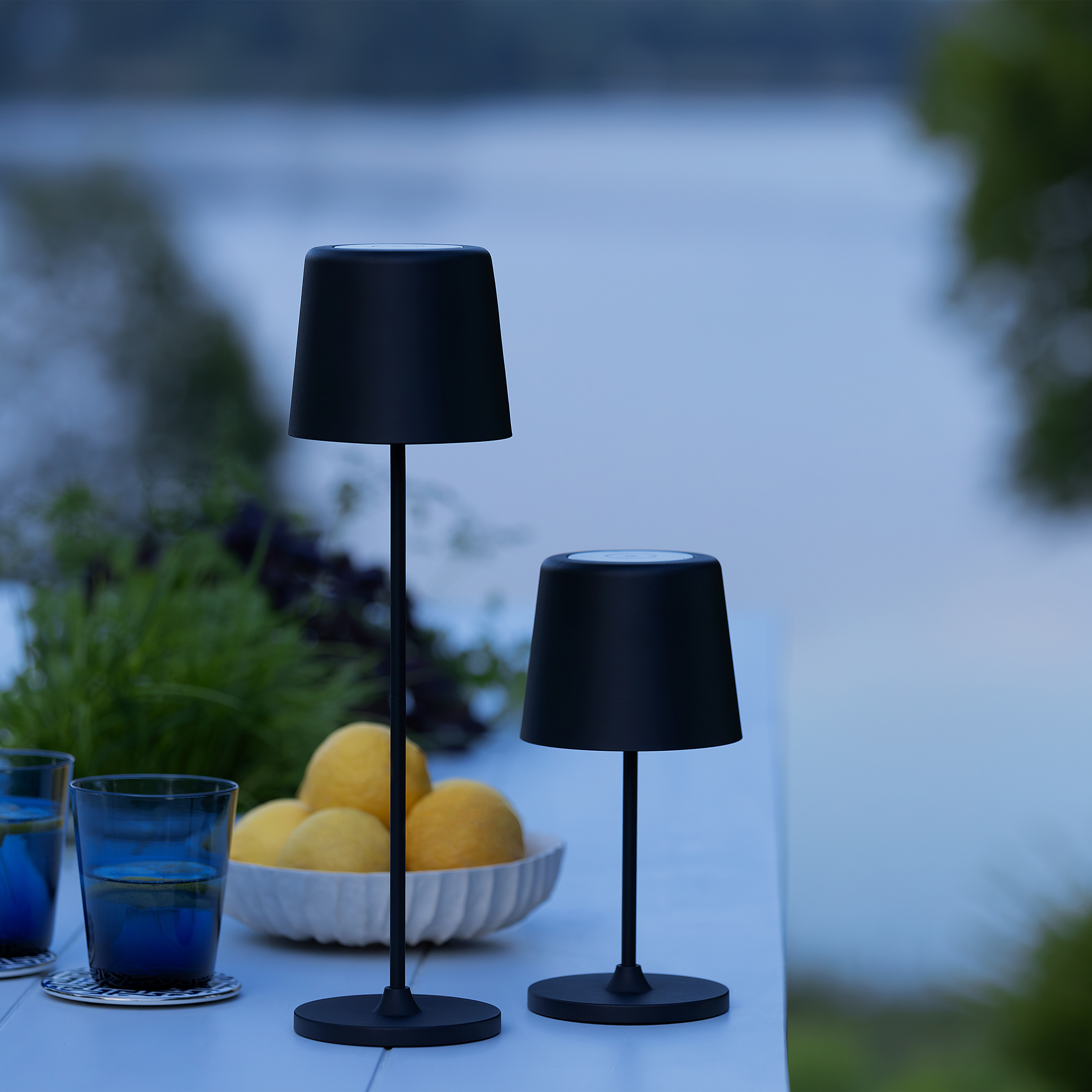 Kaami LED Table Lamp Iron Plastic 1-light
