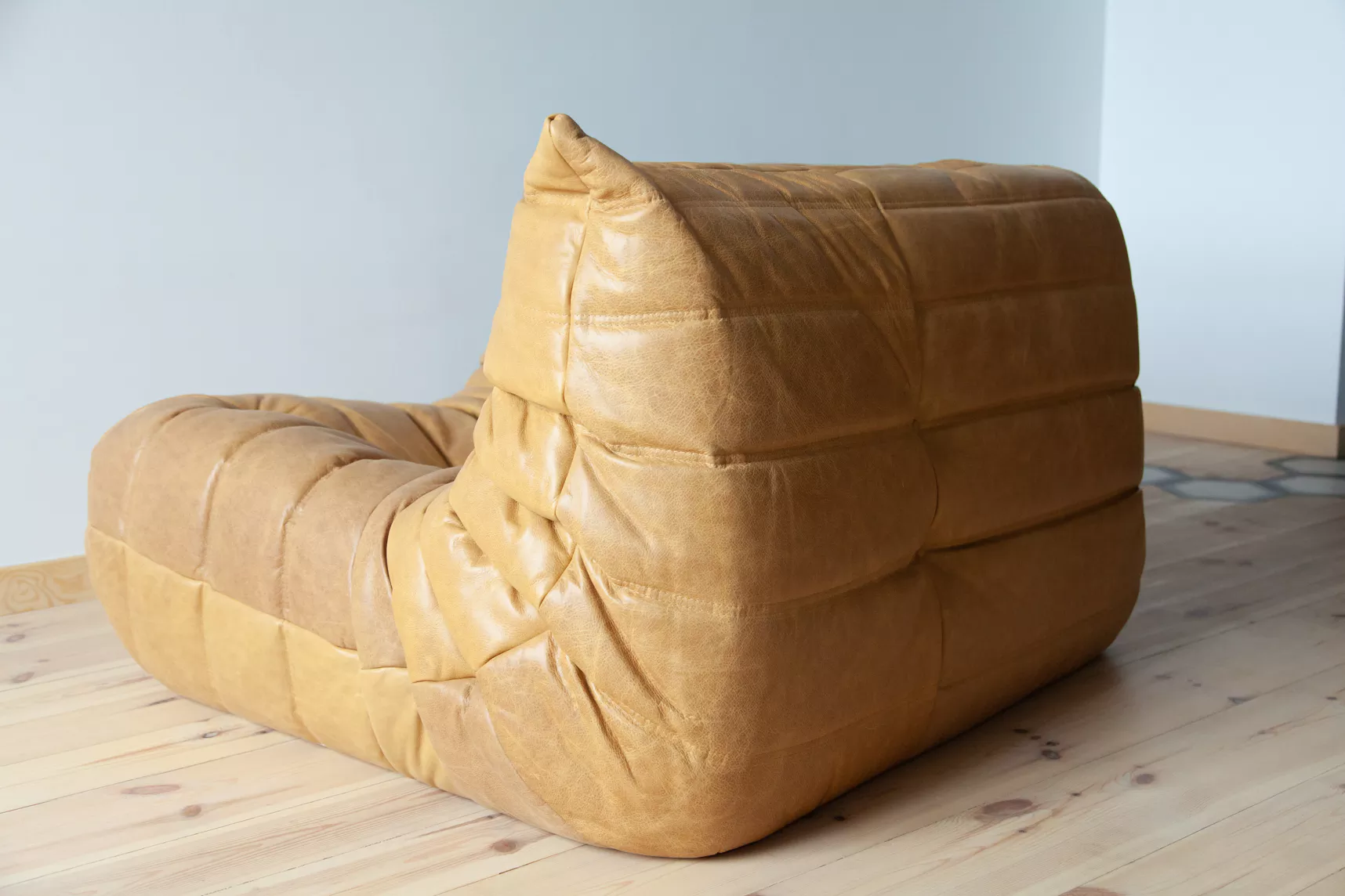 Togo Sectional Sofa Pull-Up Leather Camel Brown
