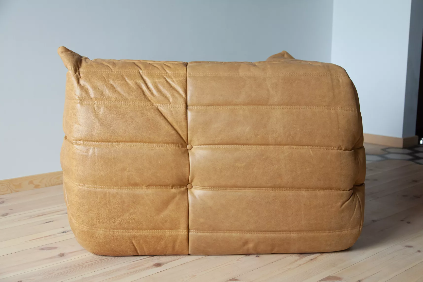 Togo Sectional Sofa Pull-Up Leather Camel Brown