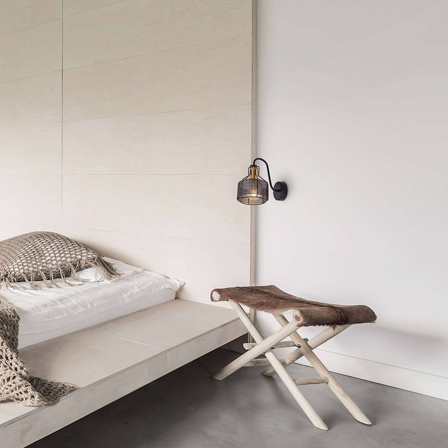Foro Wall Light Iron Black