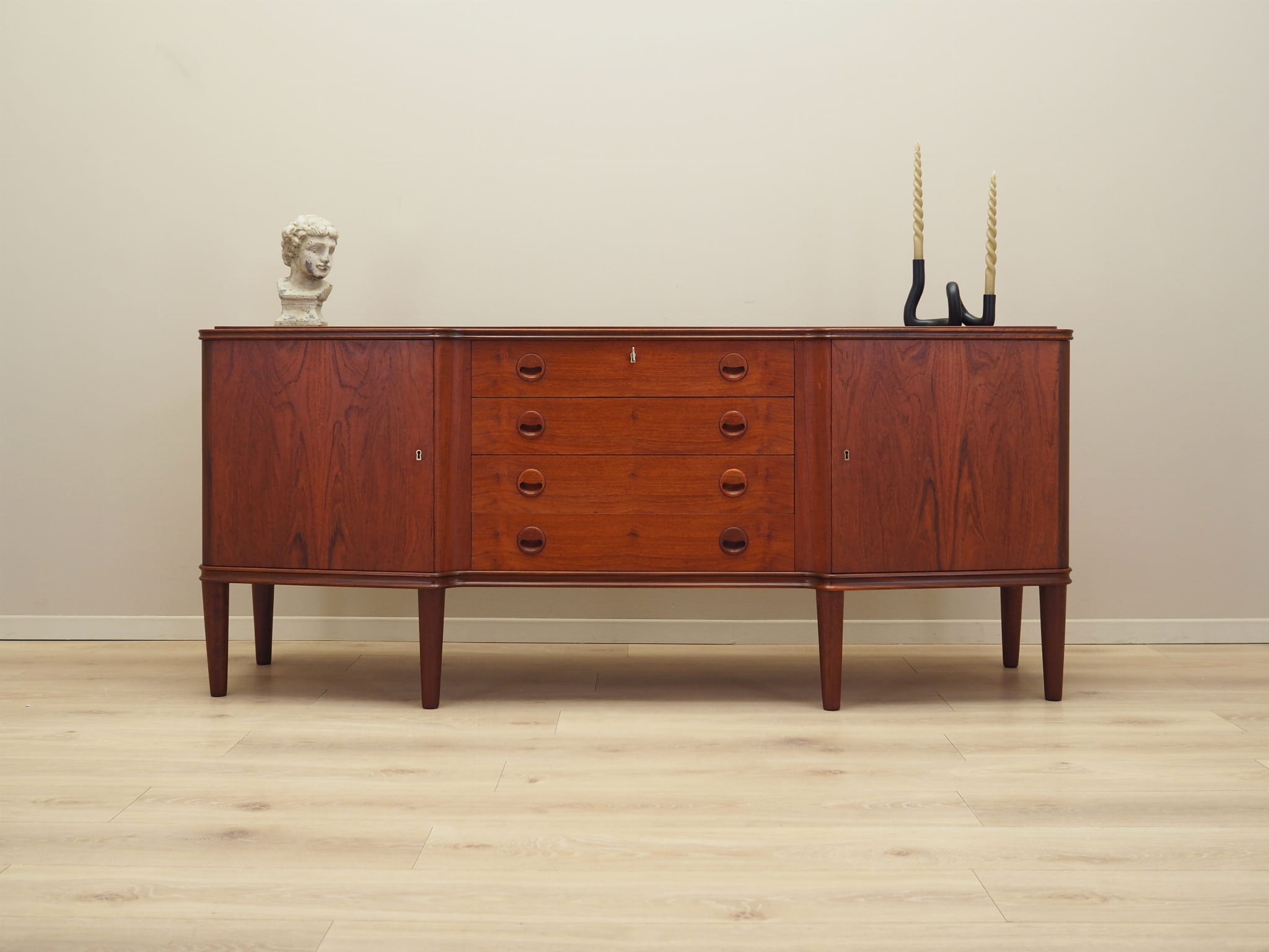 Credenza in legno di teak anni '60