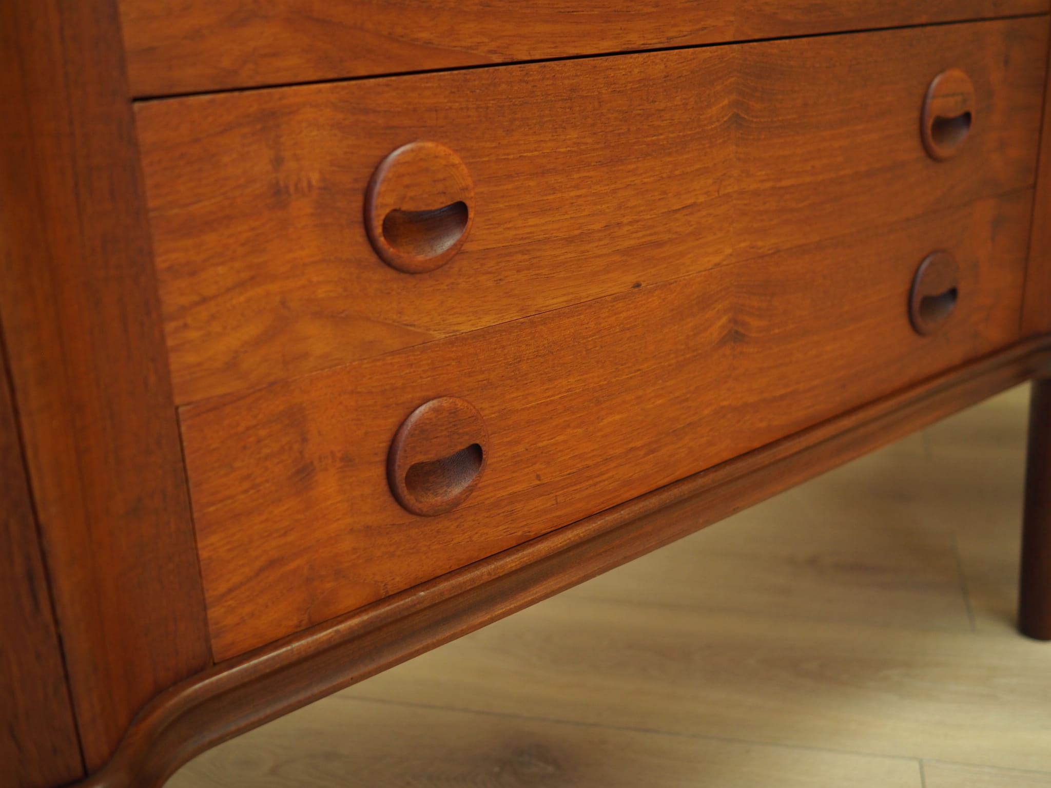 Credenza in legno di teak anni '60