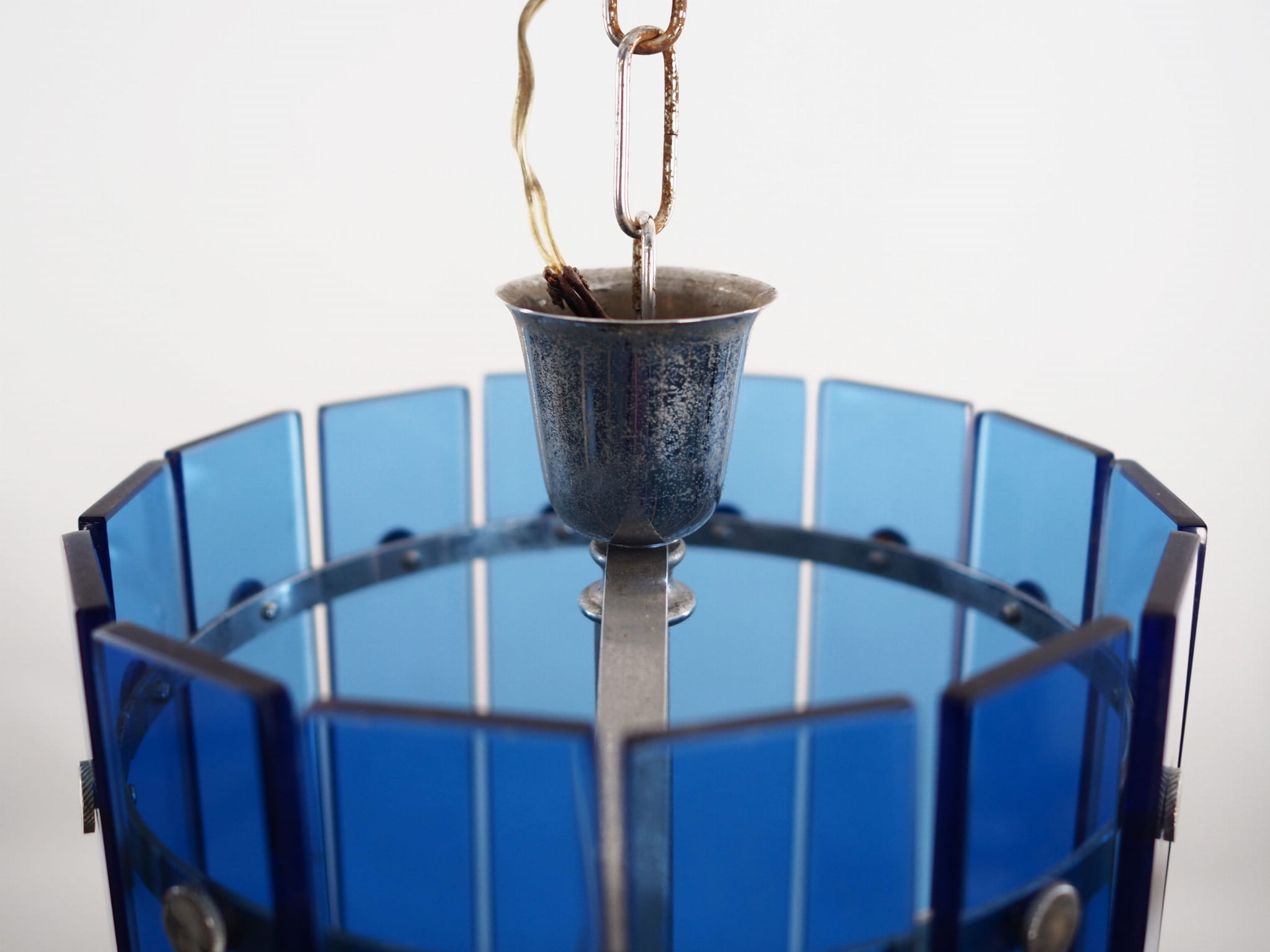Lampada a sospensione in vetro blu anni '70