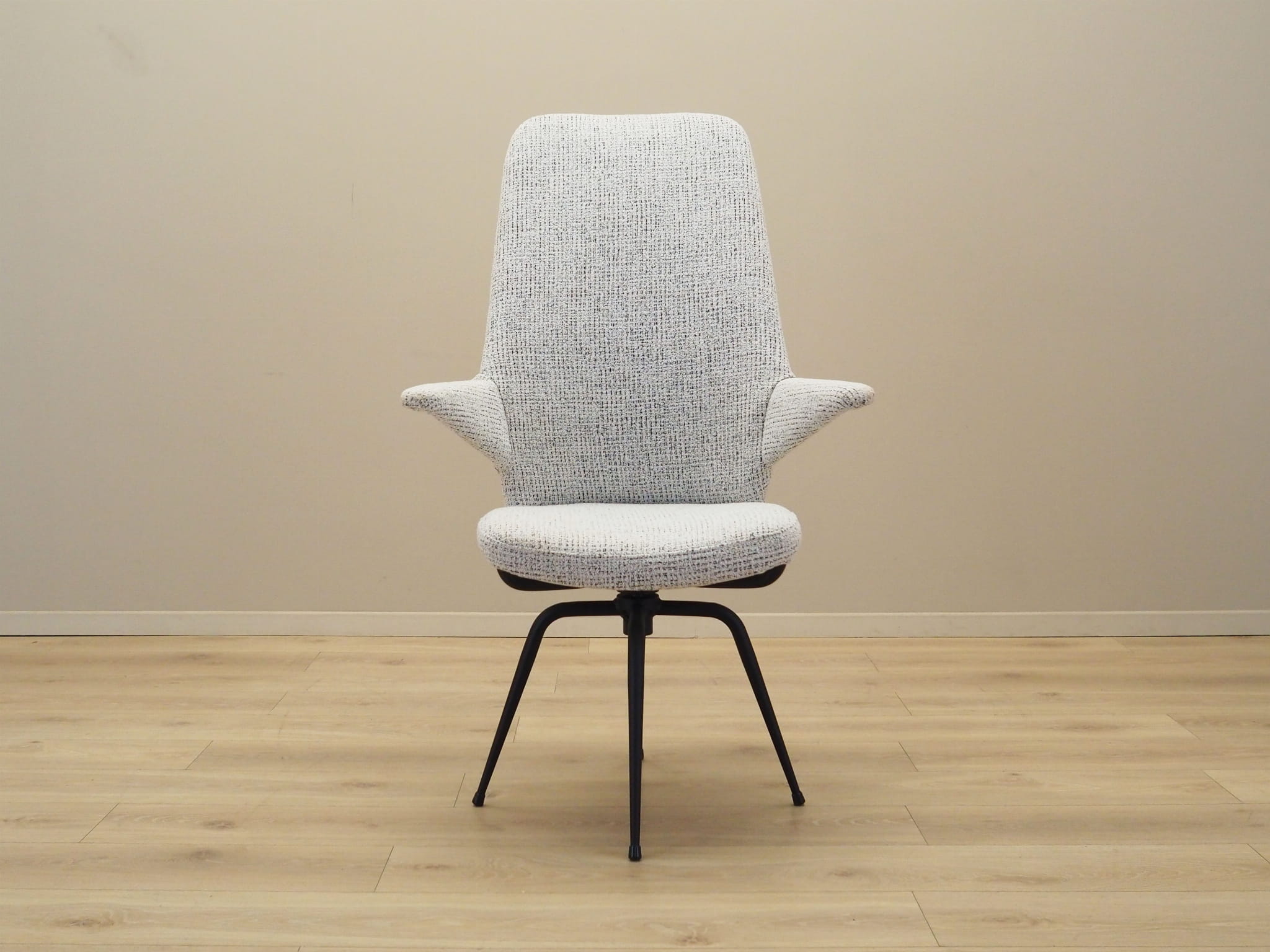Swivel armchair with armrests 1970s