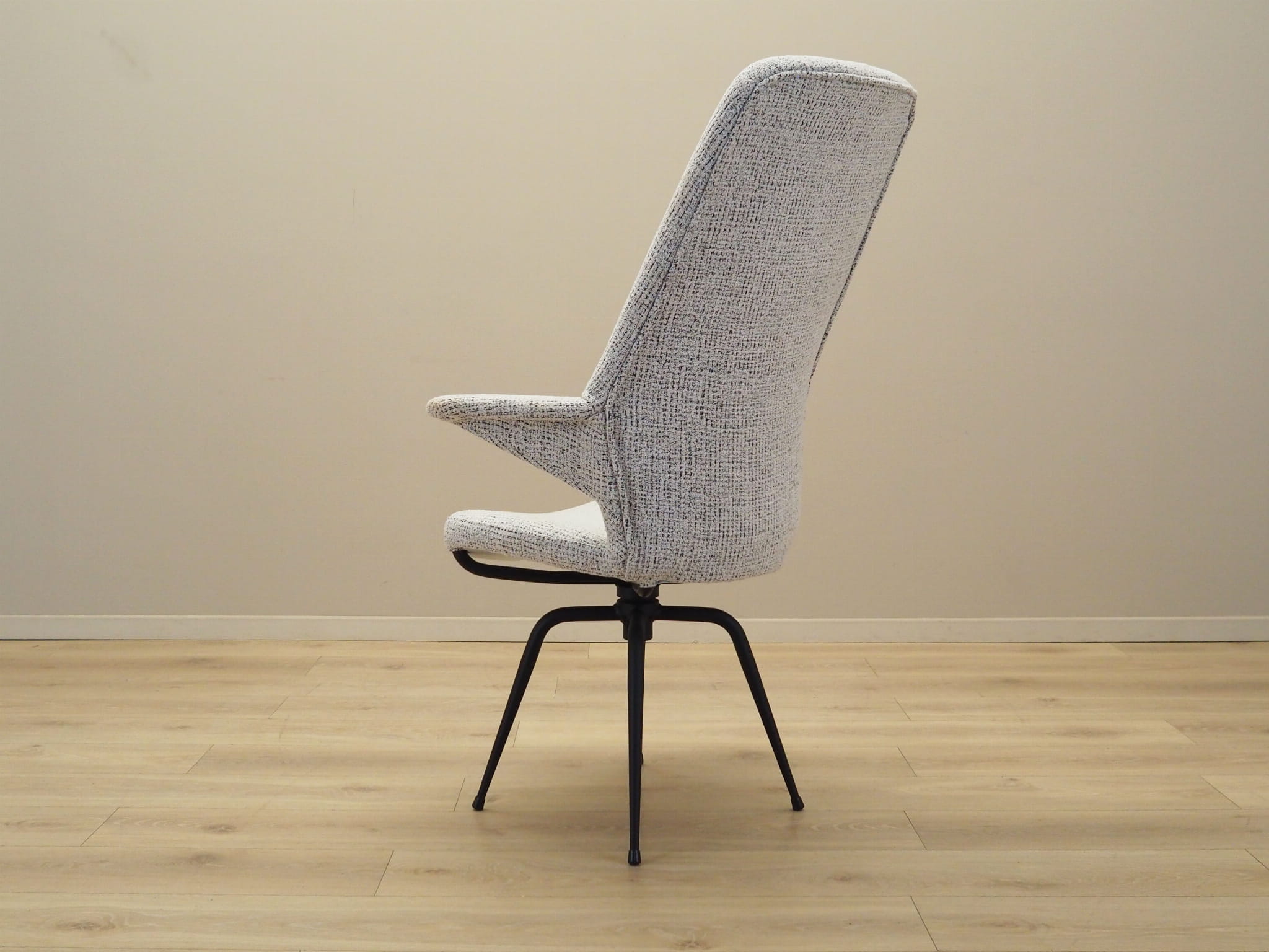 Swivel armchair with armrests 1970s