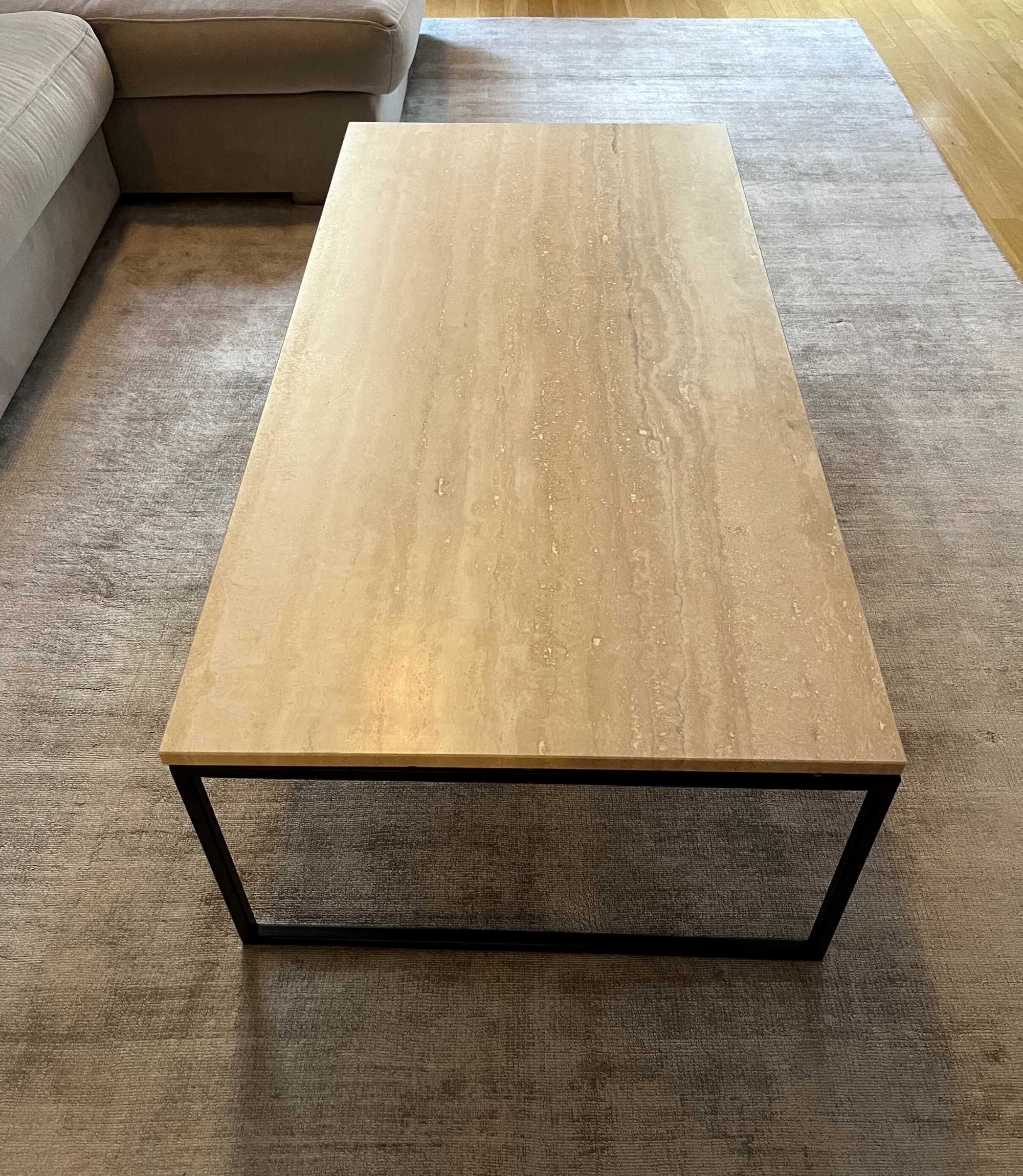 Como Couchtisch Steinplatte aus Sand Travertin