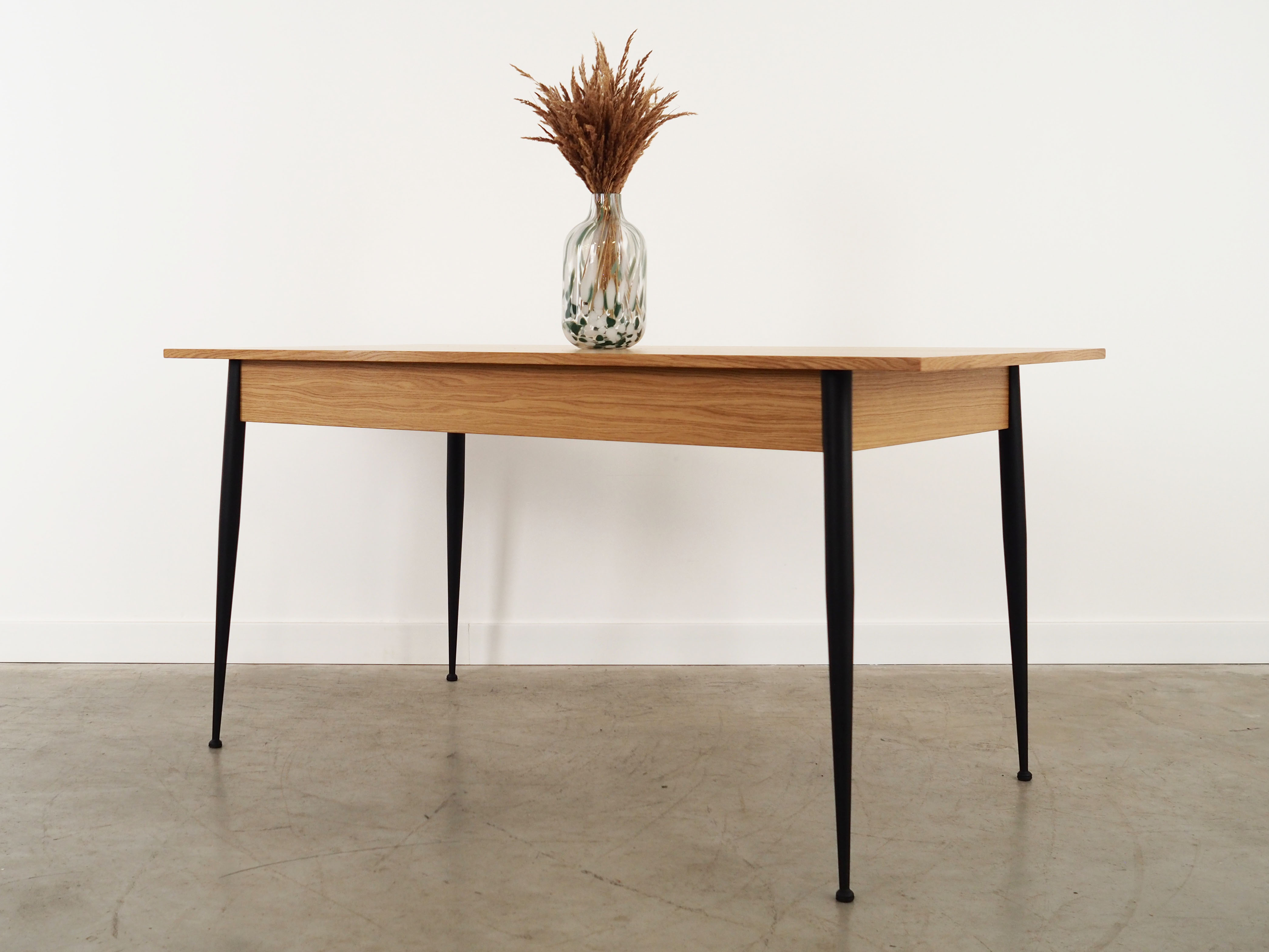 Dining table Oak 1980s