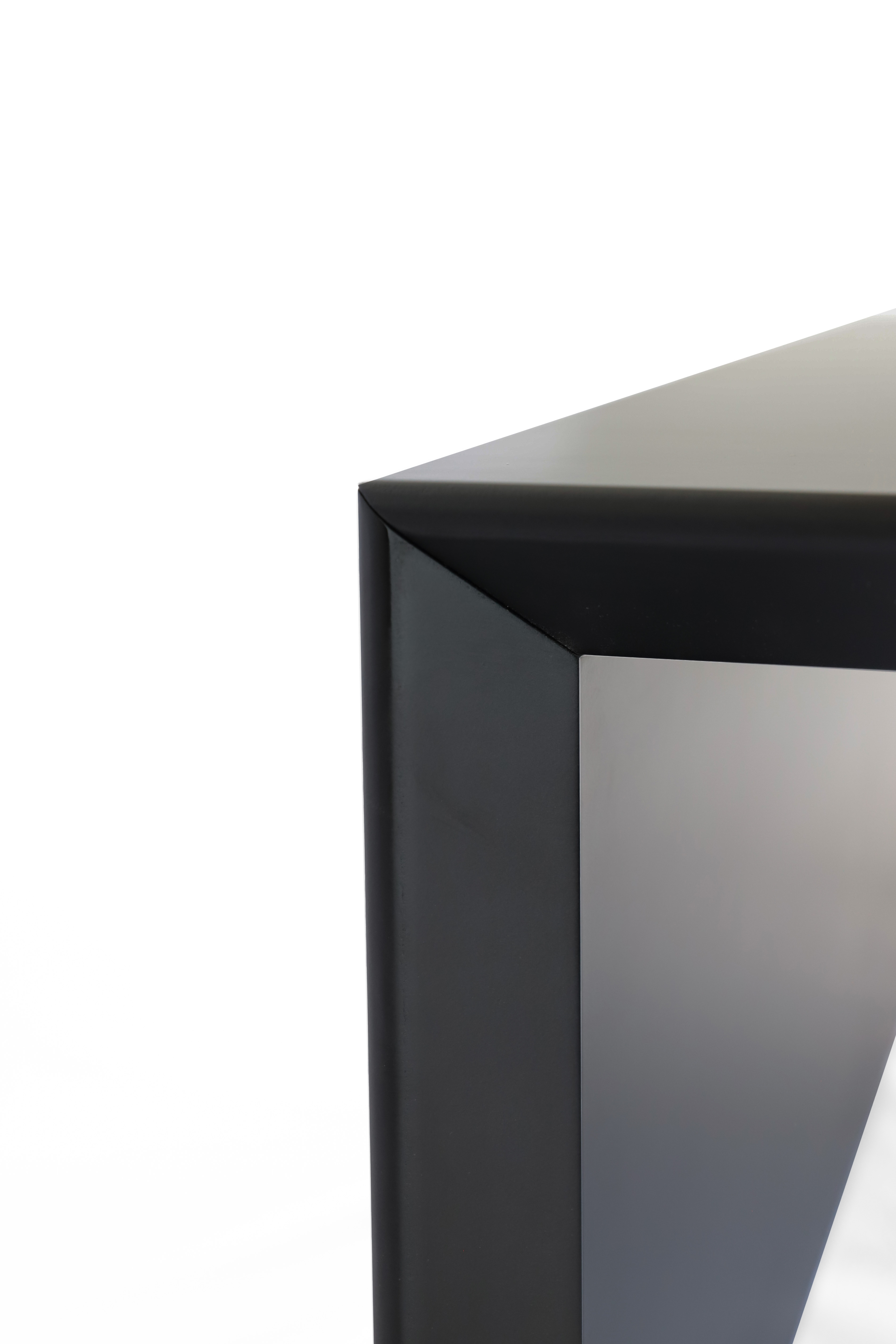 Sing70 Side table wood Black