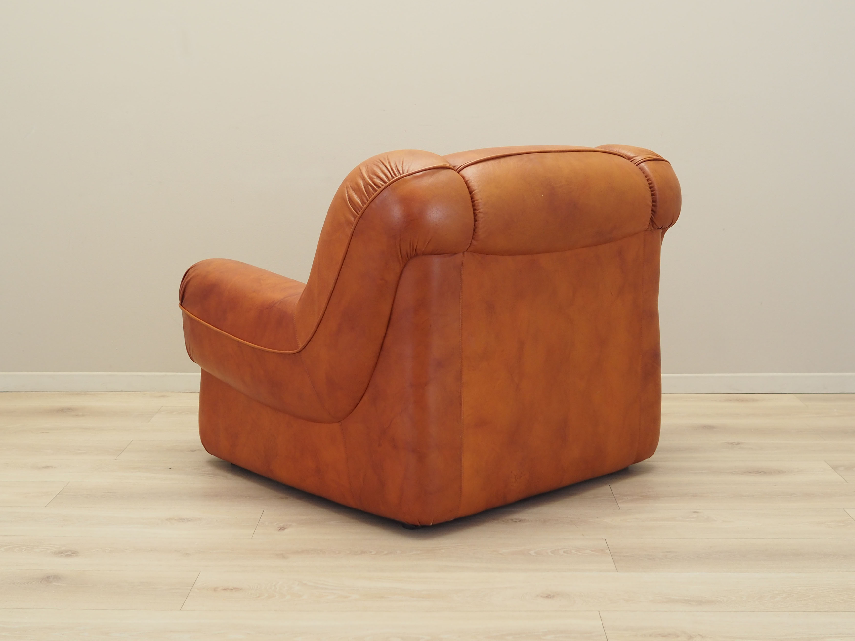 Poltrona in pelle marrone anni '70