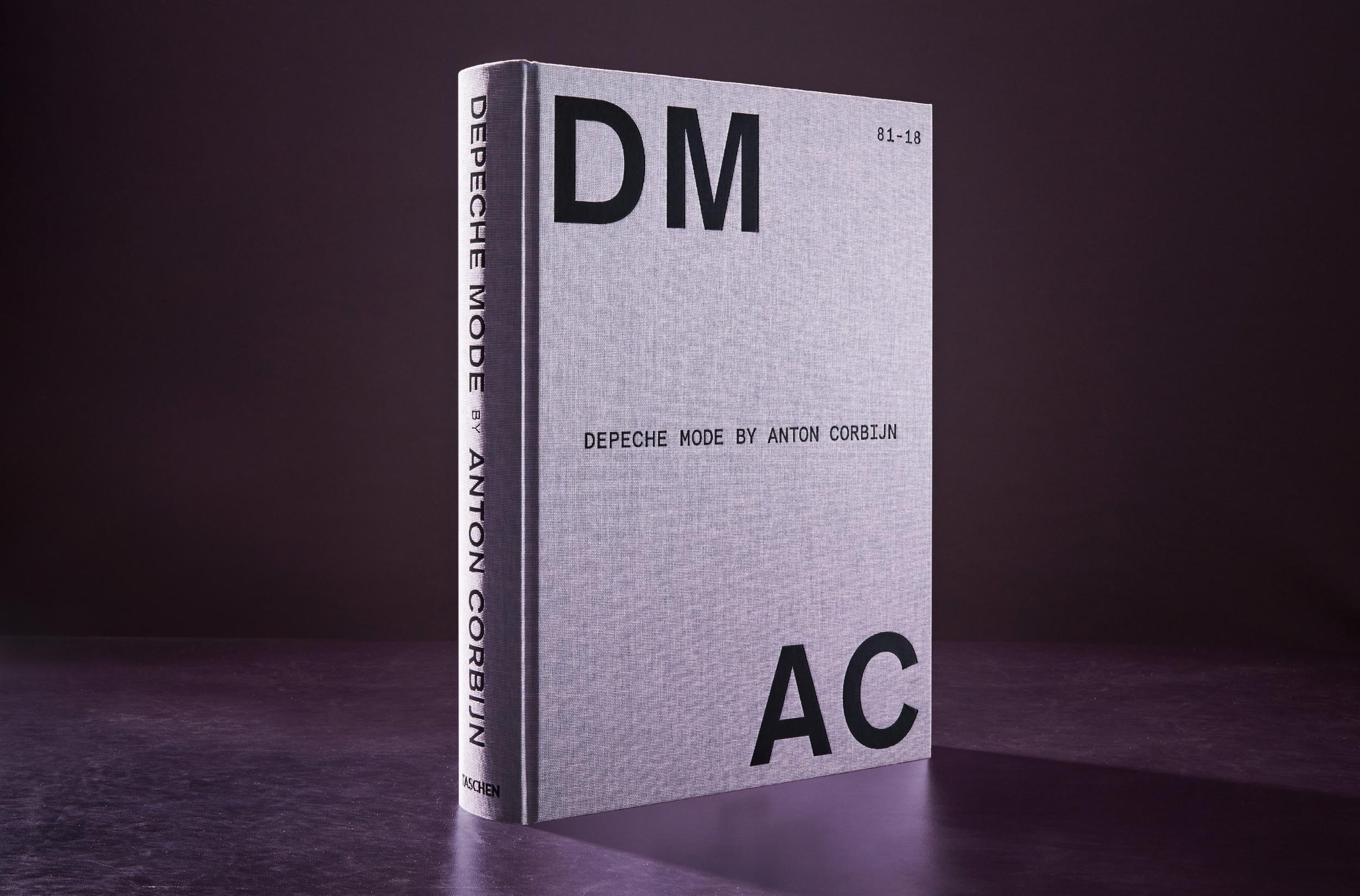 Depeche Mode by Anton Corbijn Multilingual