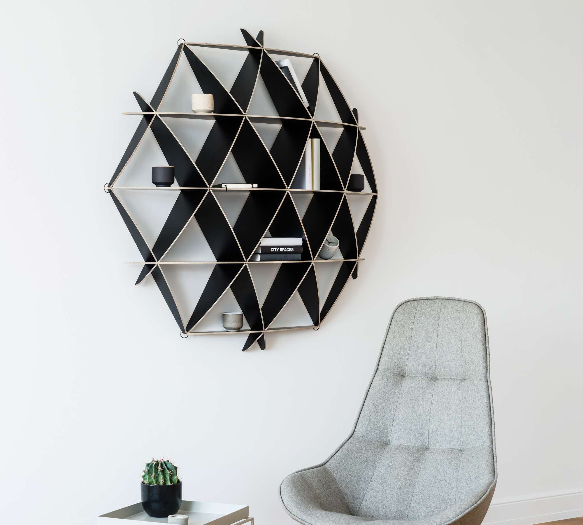 COMB Wall shelf L Wood Black