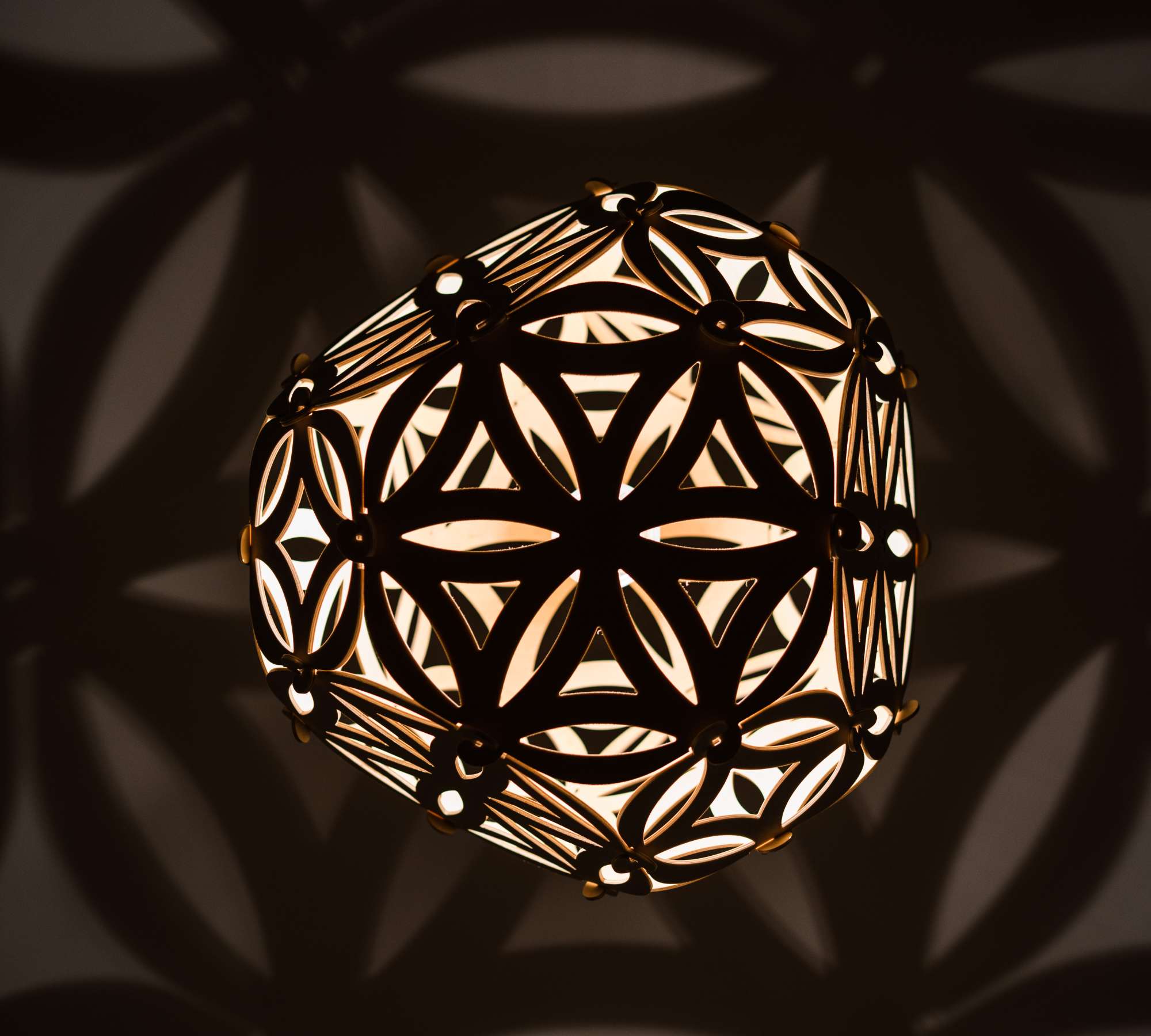 SOLAR Pendant Lamp Wood Natural
