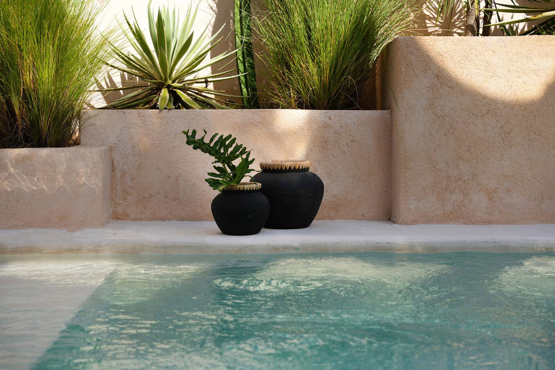 Styly Vase Black