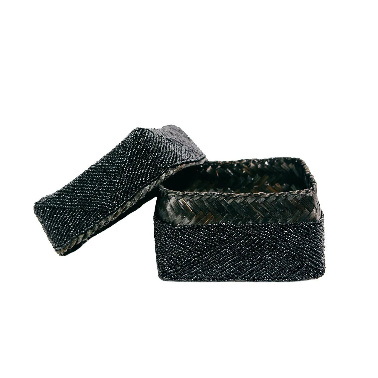 Beaded basket Black