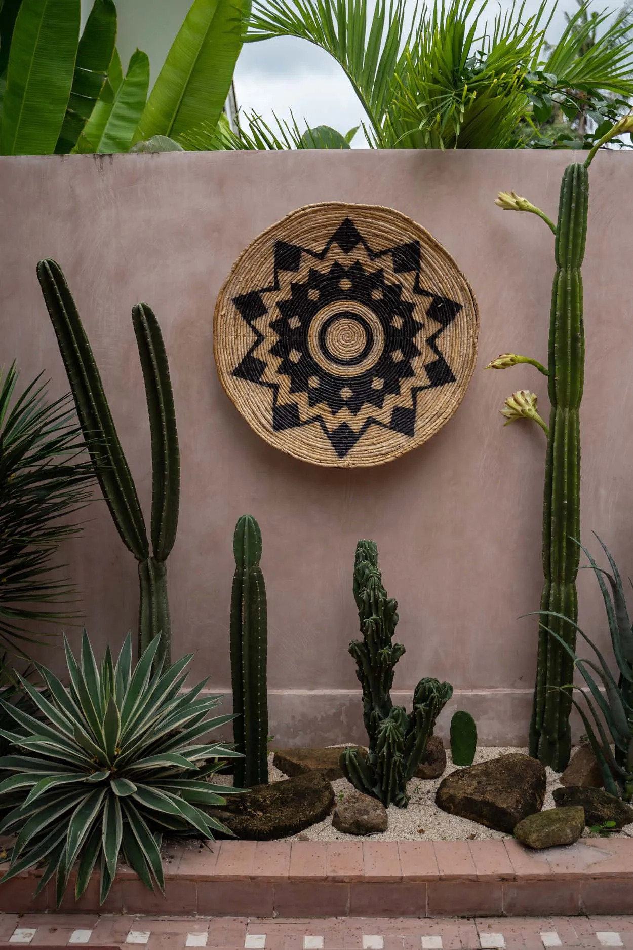 Aztec Wandteller Braun
