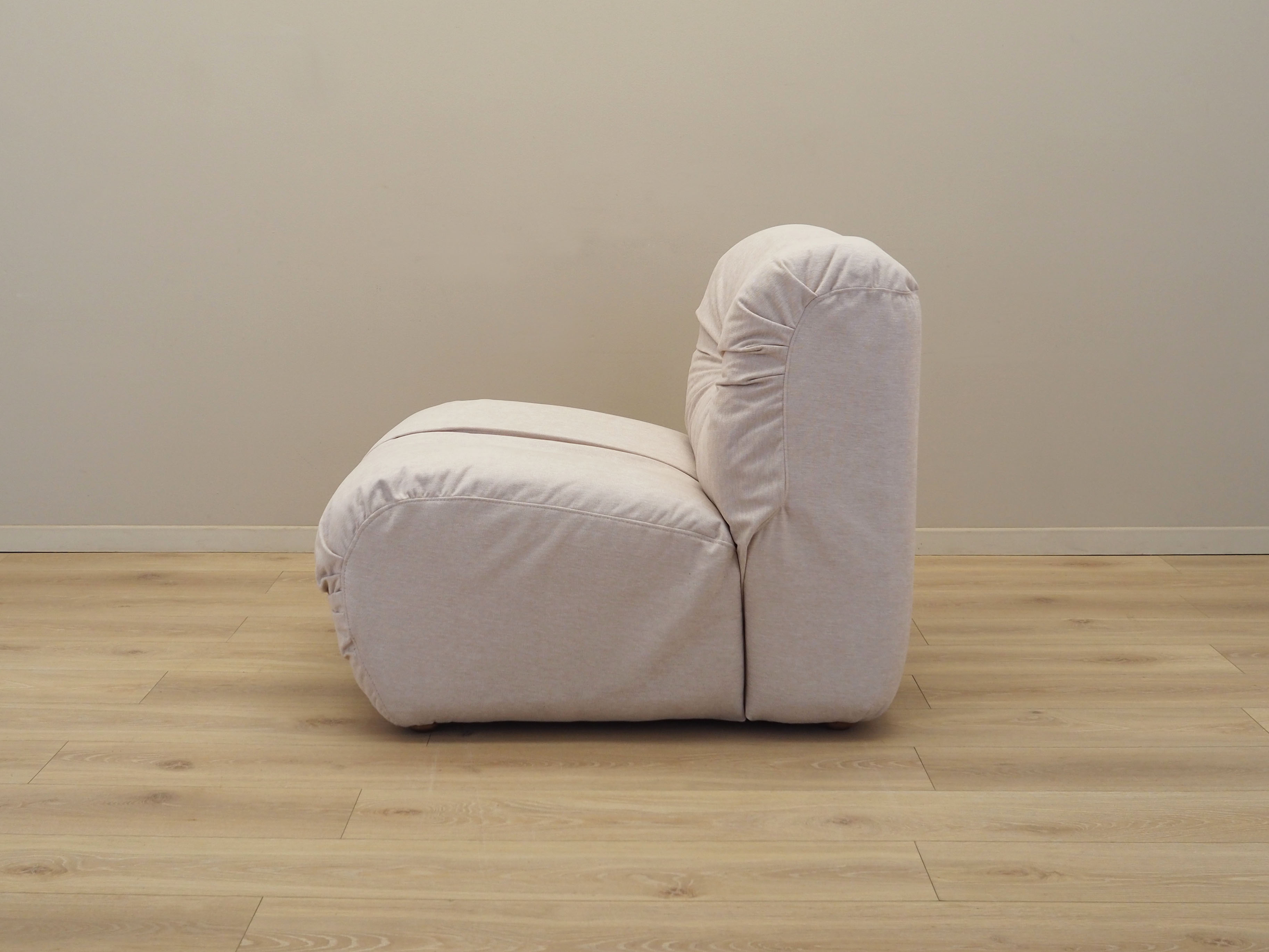 Beige armchair, Italian design, 1970s, Production: Italy