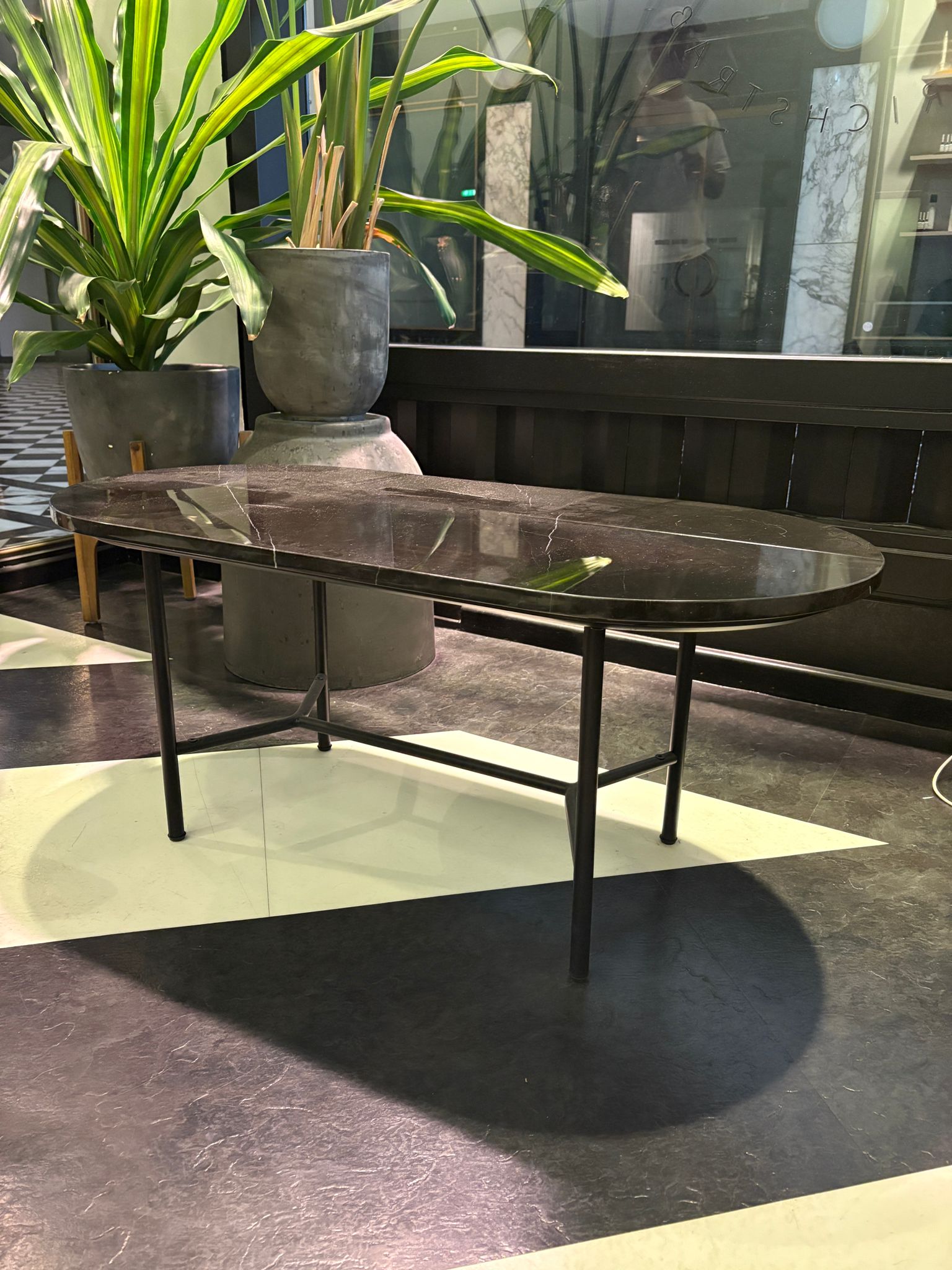 Ovaler Couchtisch Marmor Schwarz