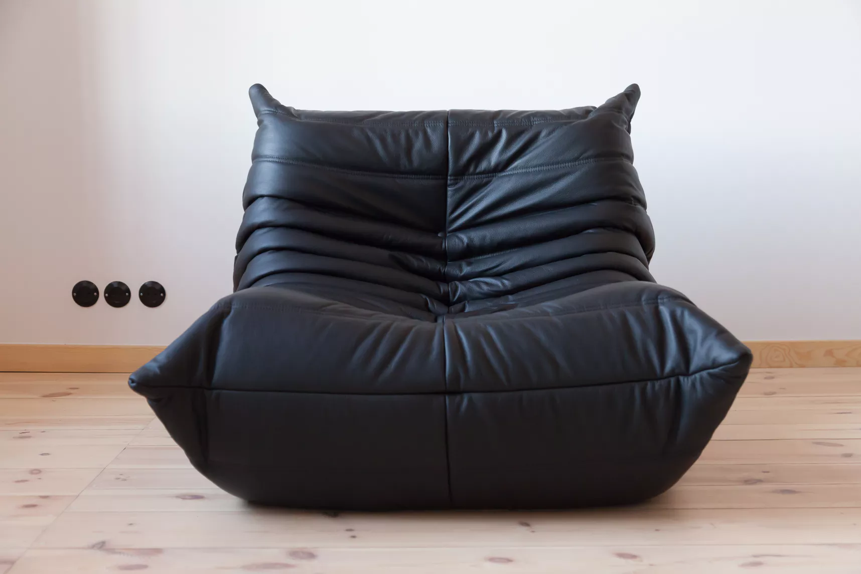 Togo Ecksofa, Ottoman & 2x Sessel Madras-Leder Schwarz