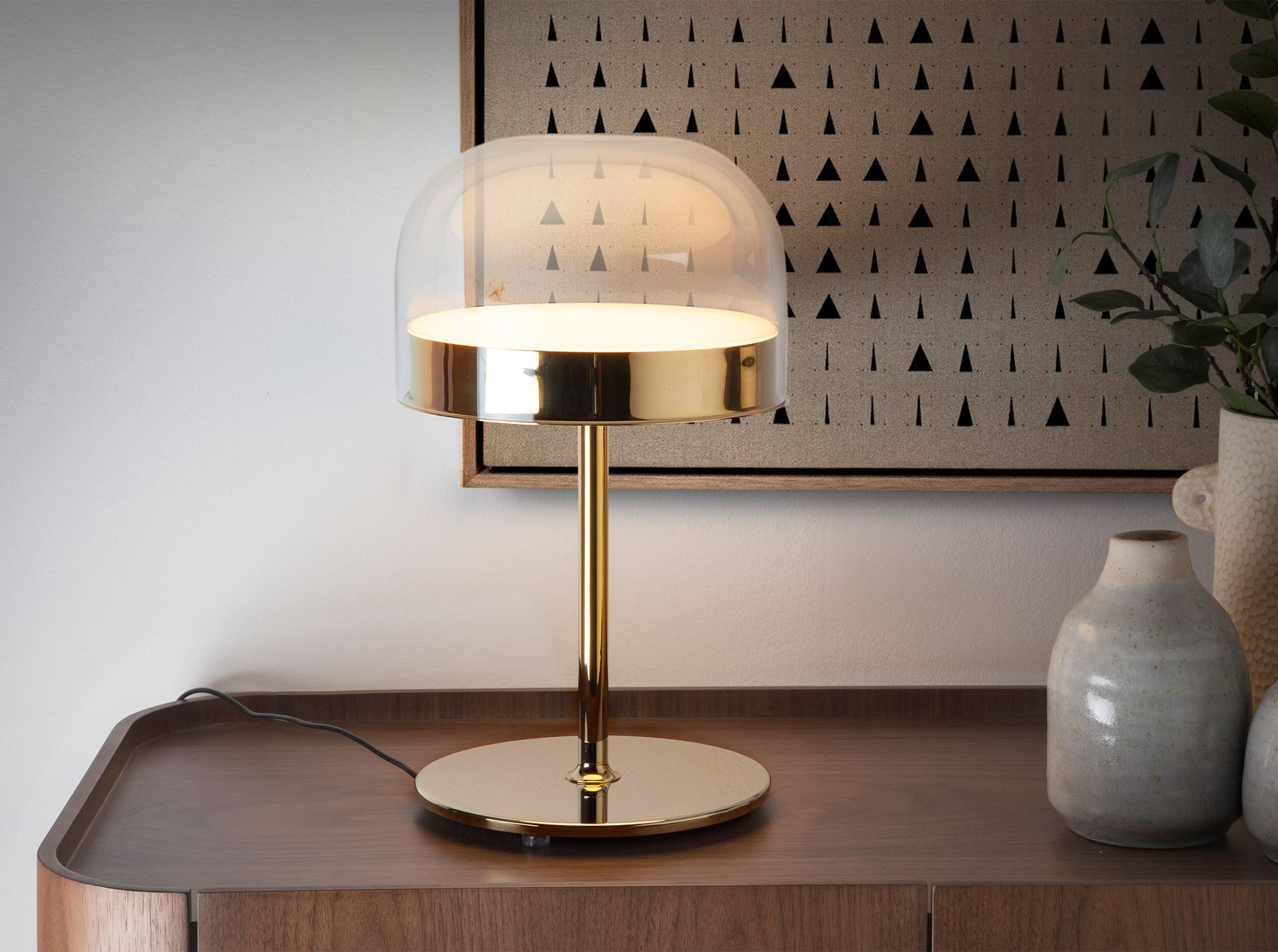 Table lamp
Steel
Glass
Gold