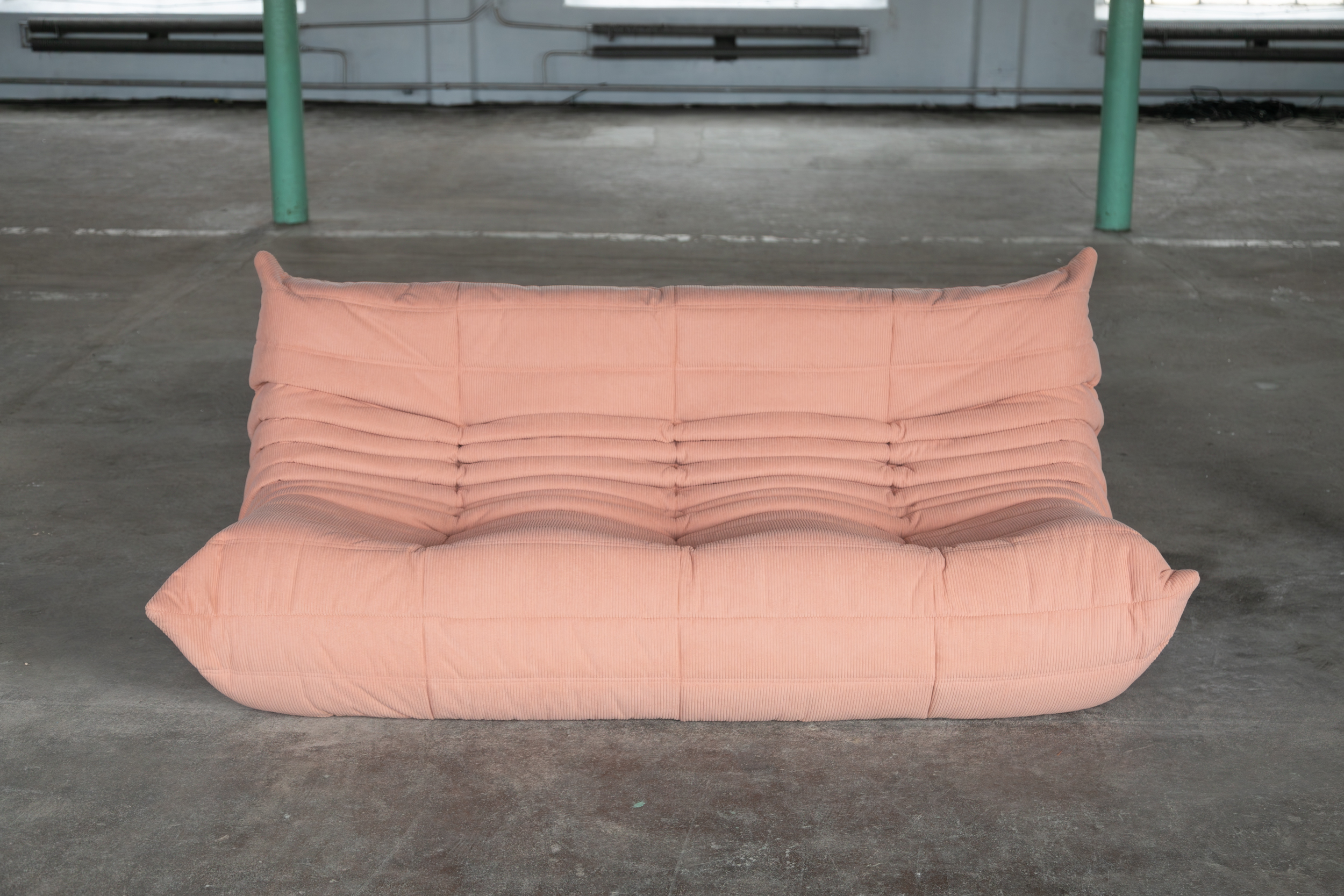 Togo Sofa 3-Sitzer Cord Rosa