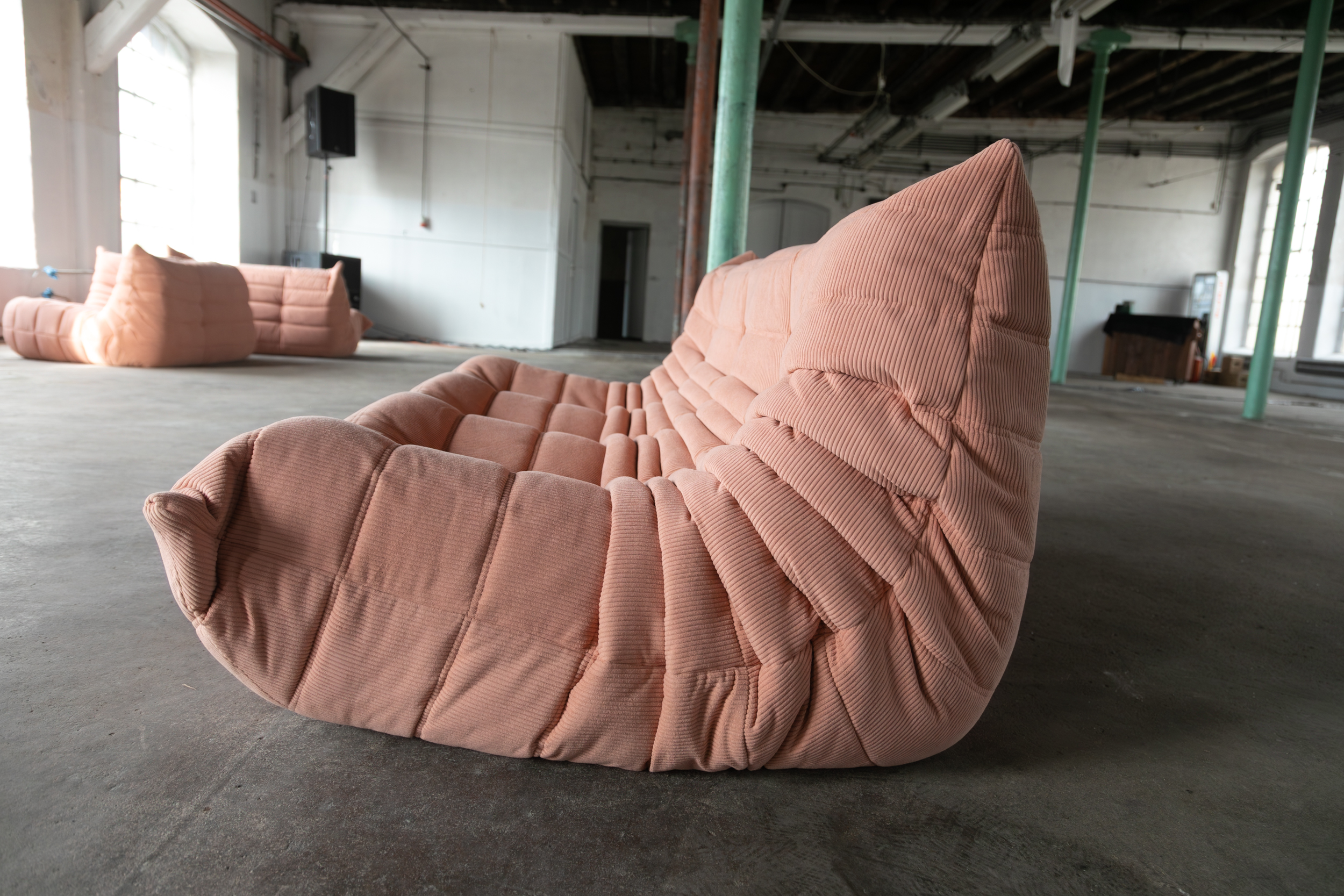 Togo Sofa 3-seater Cord Pink