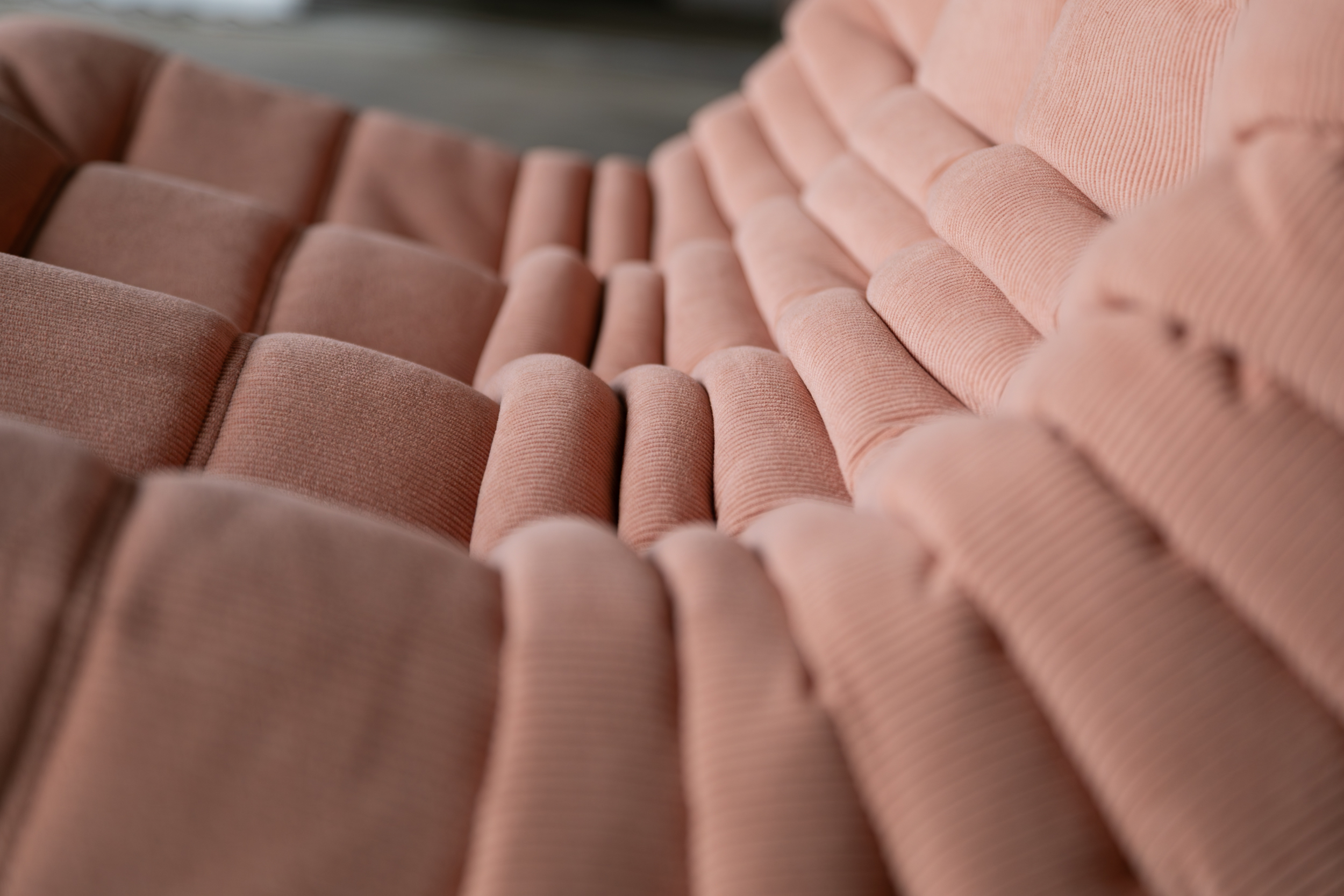 Togo Sofa 3-Sitzer Cord Rosa