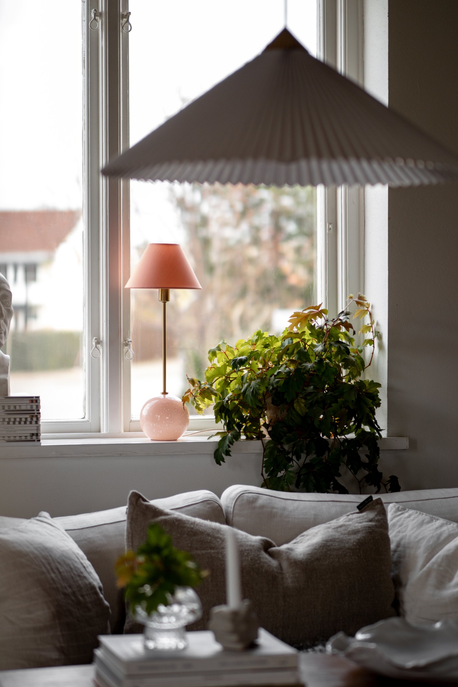 Iris Table lamp Blush Ø 20cm