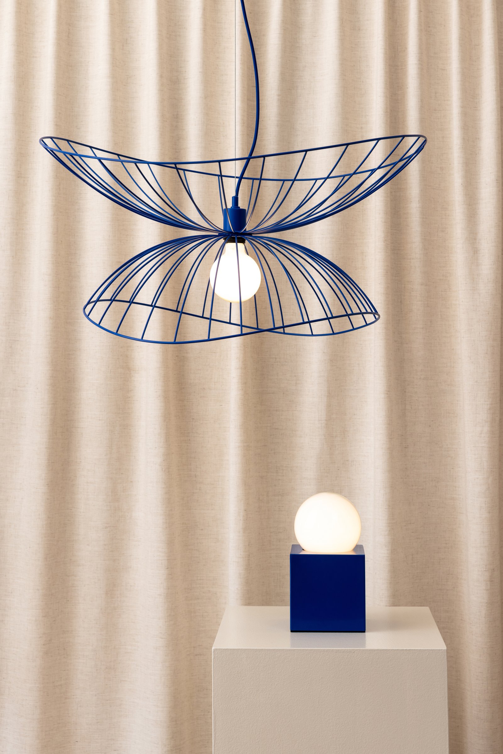 Bob 14 Table lamp Blue with USB-C charging station