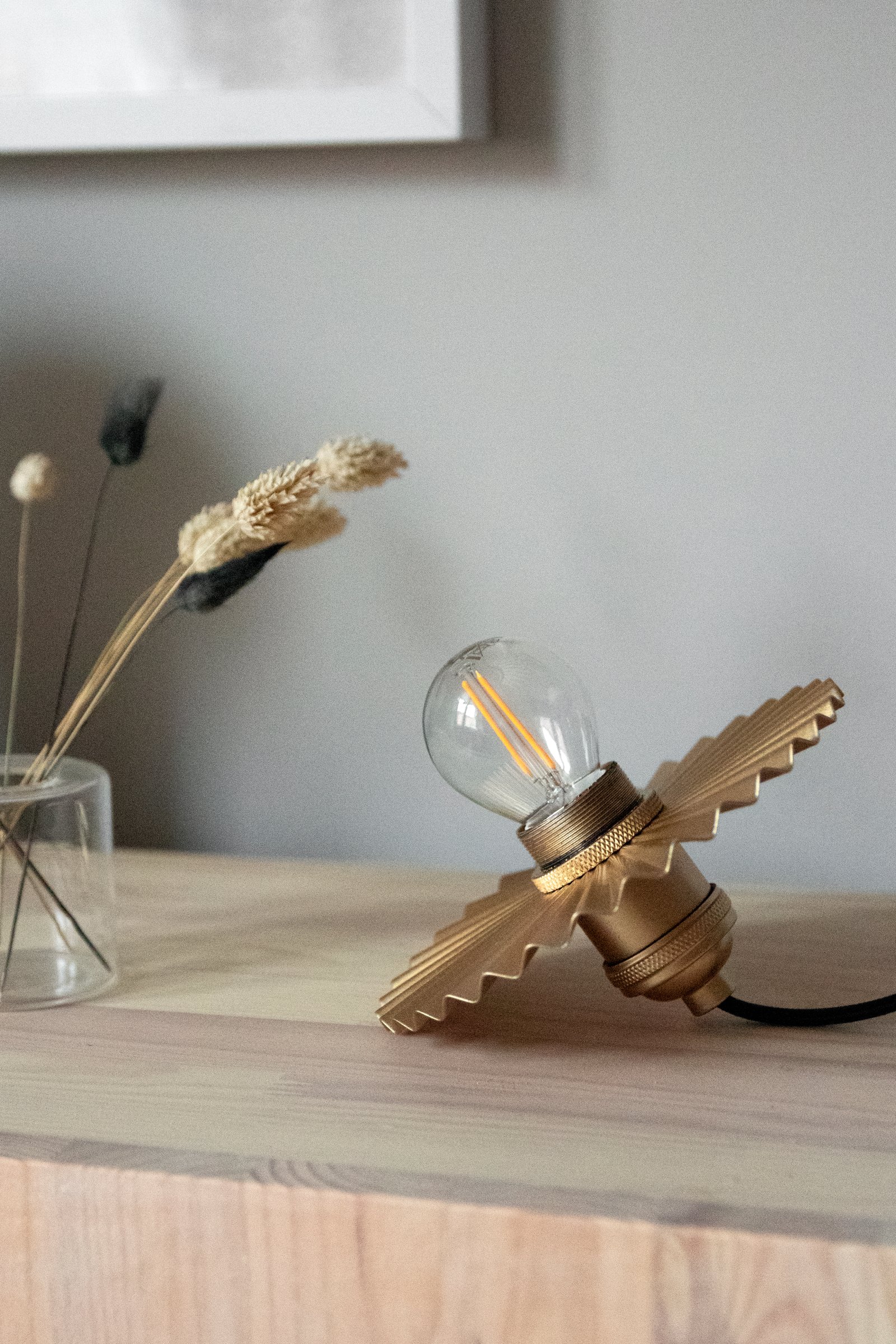 Omega Pendant Lamp Gold Ø 15cm