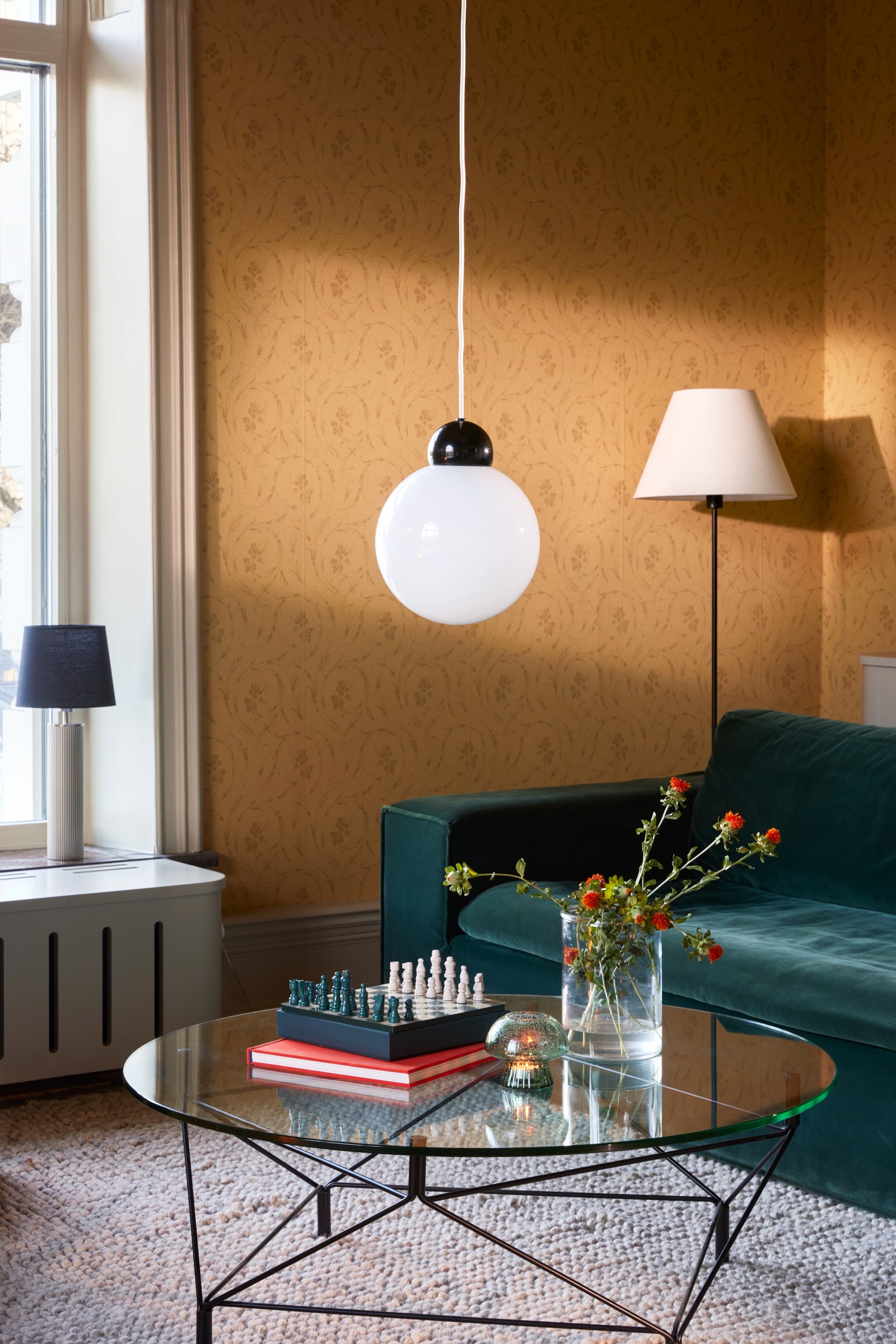 Ripp Floor Lamp Black