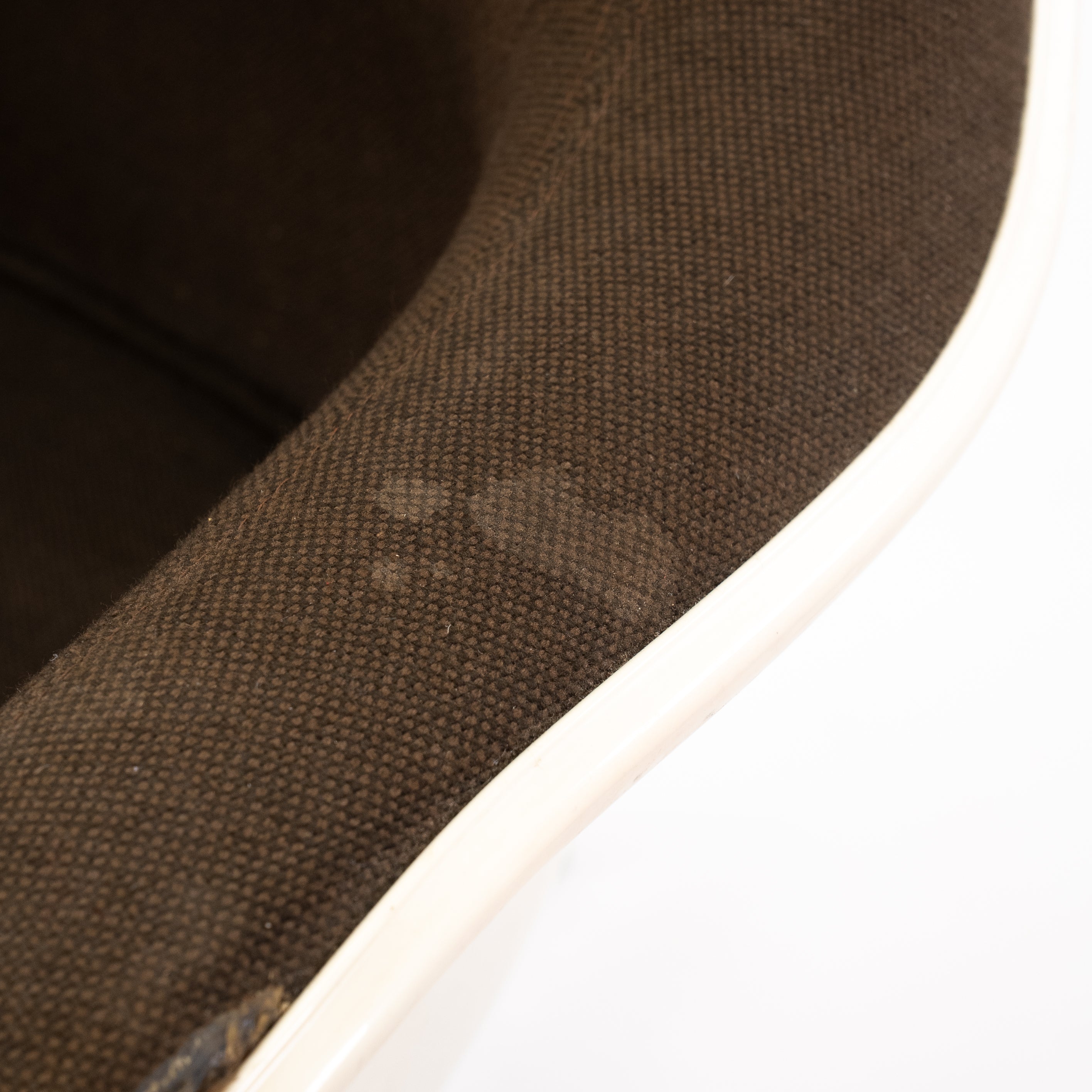 Loose Cushion Armlehnstuhl Braun von Herman Miller