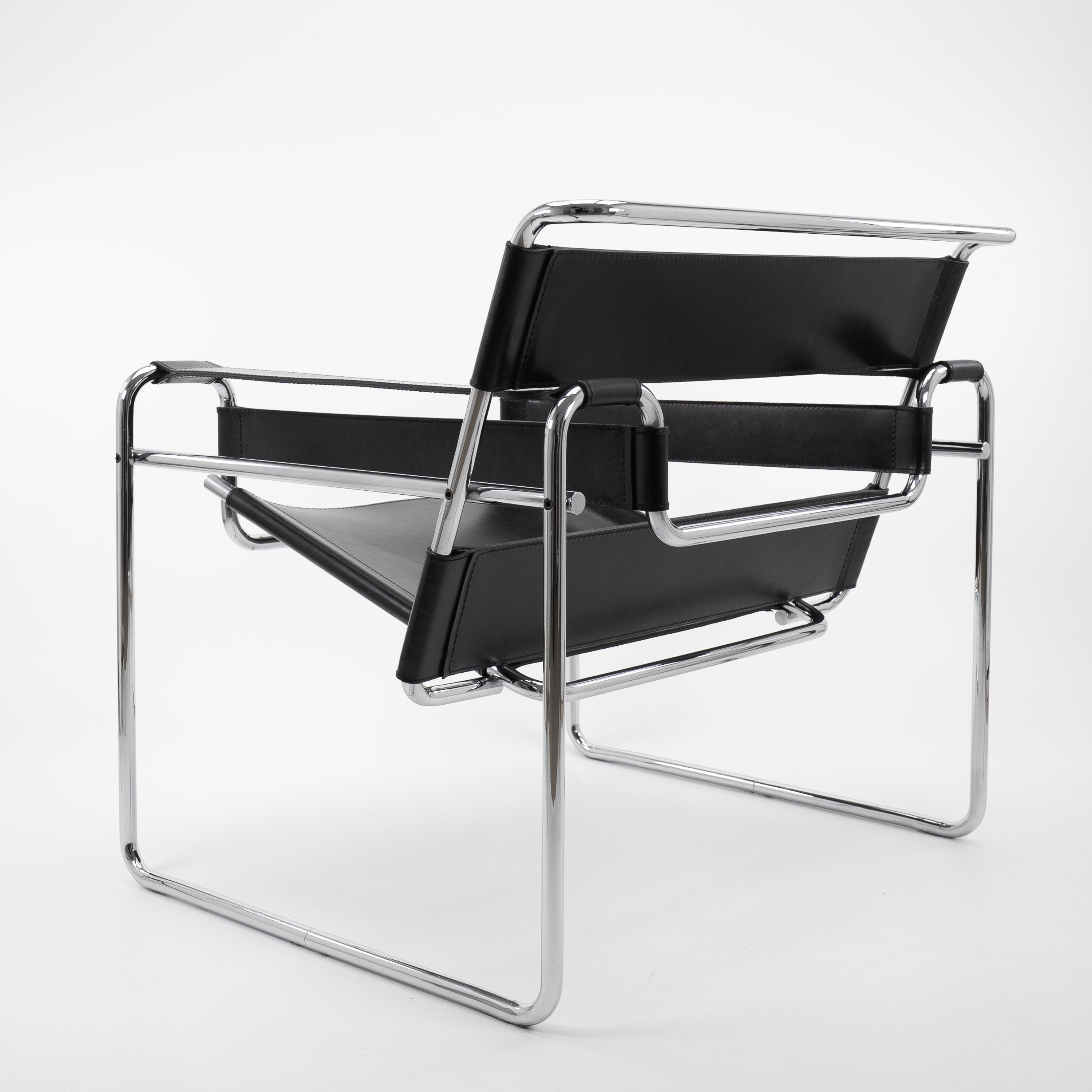 Wassily Armlehnstuhl Schwarz von Knoll International