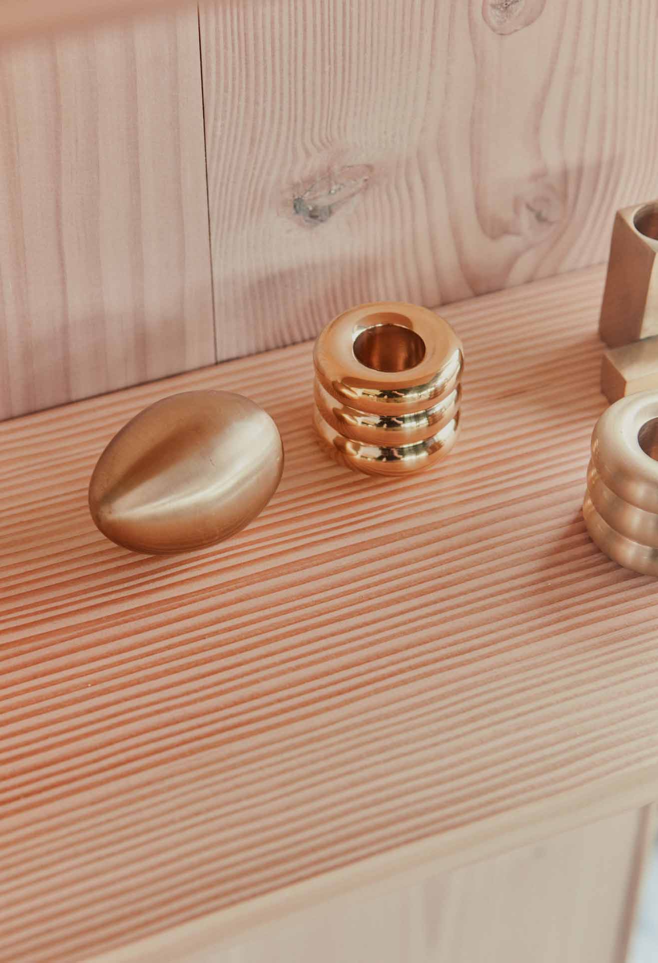 Savi Candlestick Brass Gold