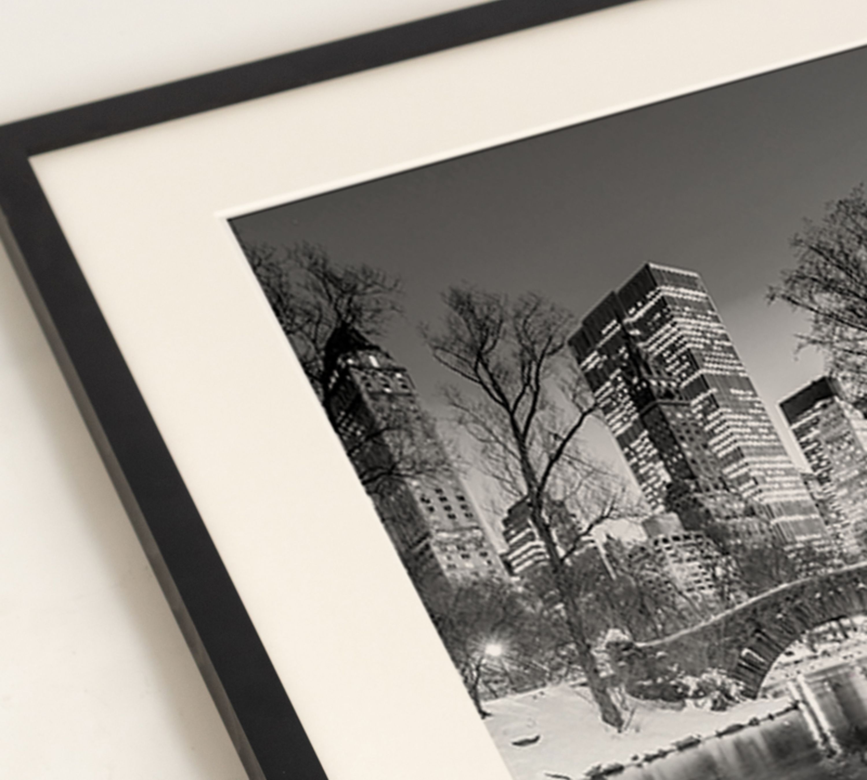 Gapstow Bridge in Winter Art Print with Frame Black and White