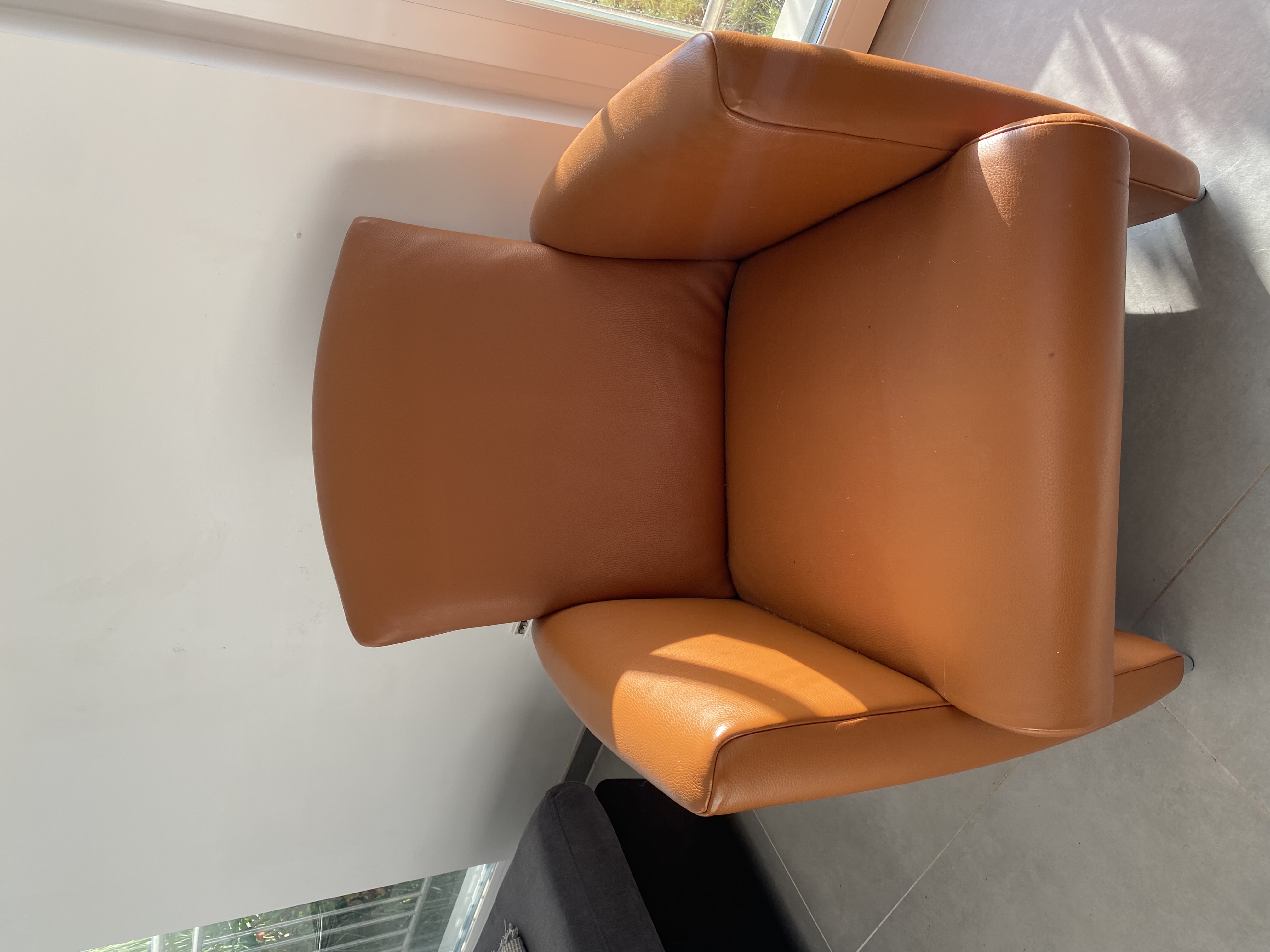 Vinci Armchair Brown