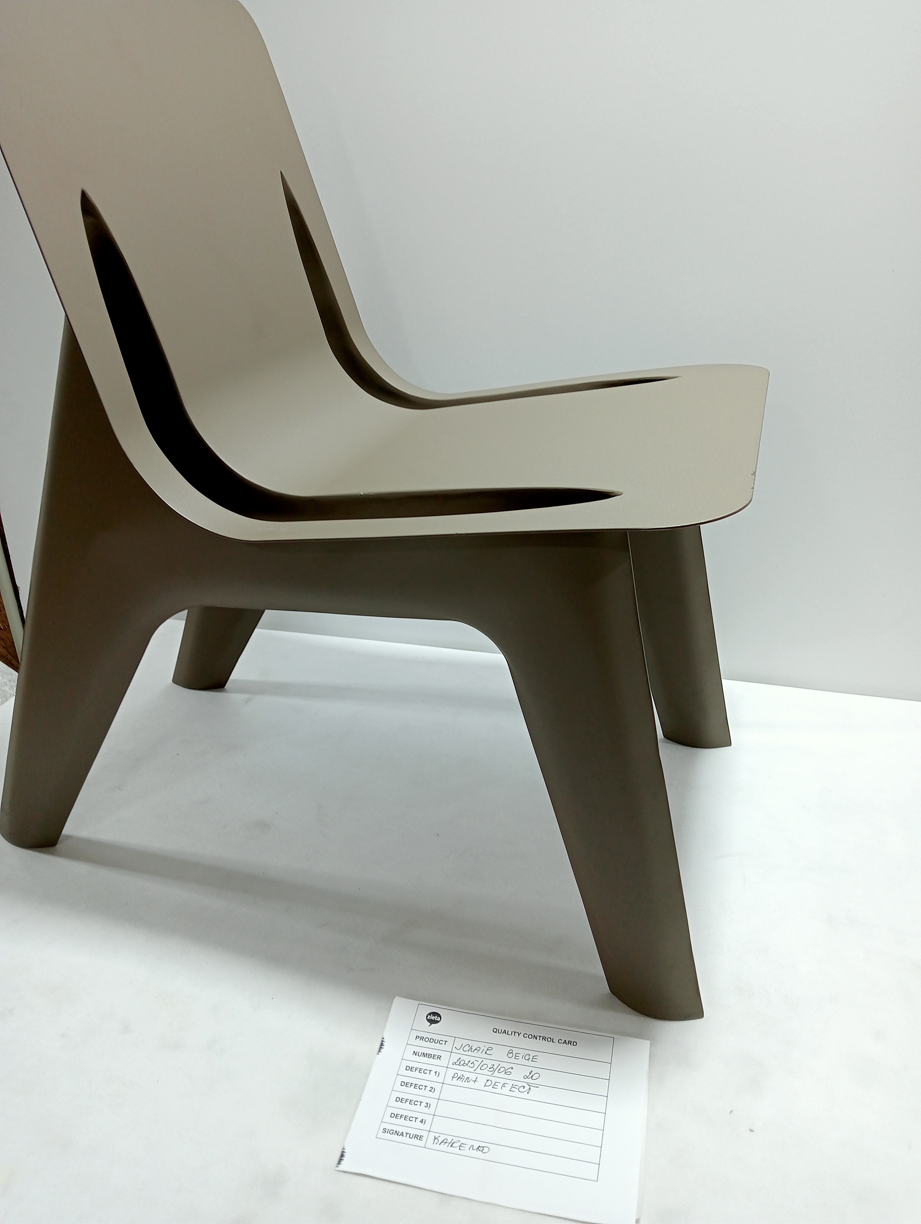 J-Chair Lounge Stuhl Stahl Beige Matt