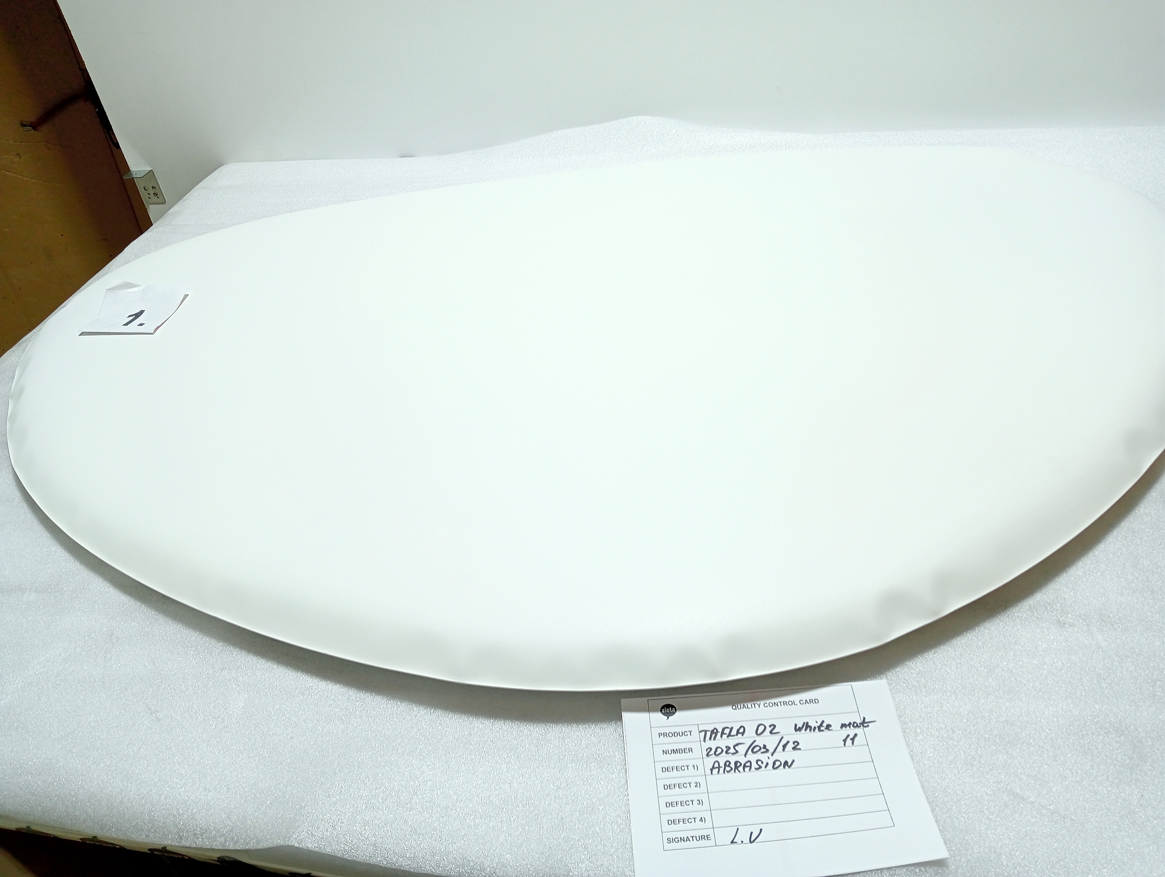 Table Mirror O2 Stainless Steel Candy White Matt