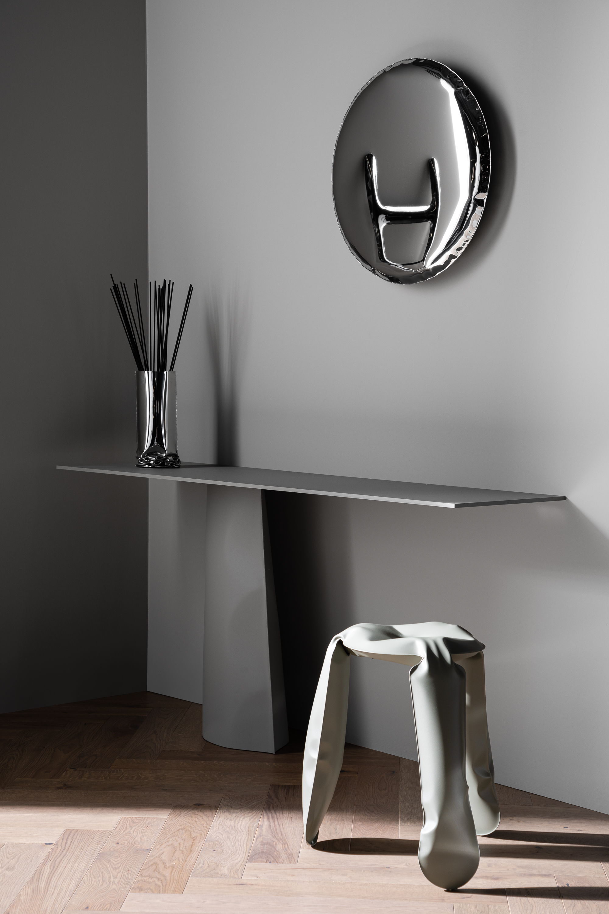 OKO Mirror 750 Polished Stainless Steel Silver