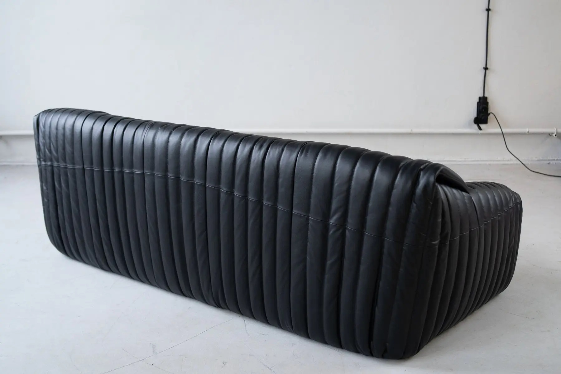 Togo Armchair Smooth Leather Folk Brown