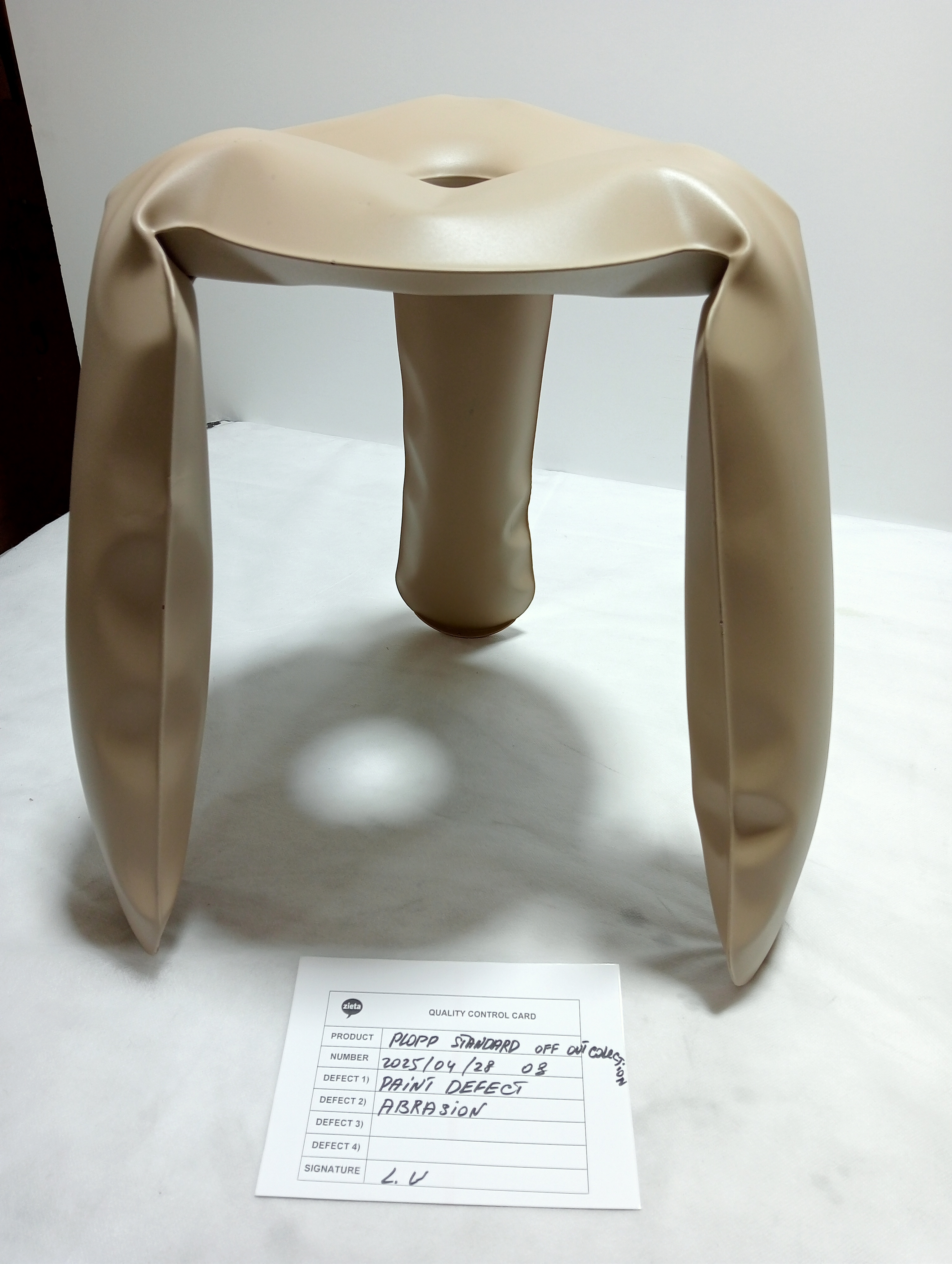 Plopp Standard stool Steel Beige-grey RAL 7006 Matte