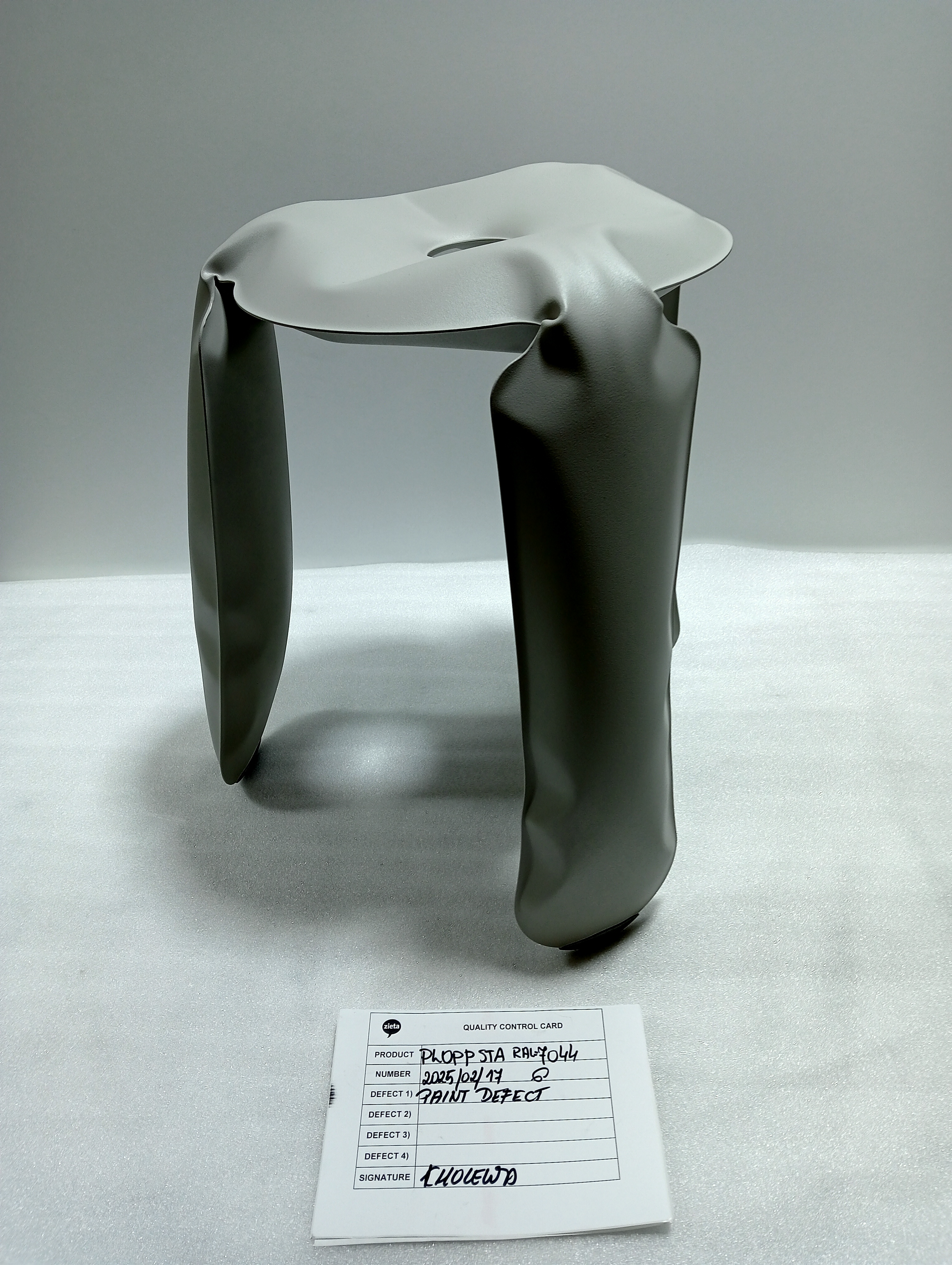Plopp Standard stool Steel Silk grey