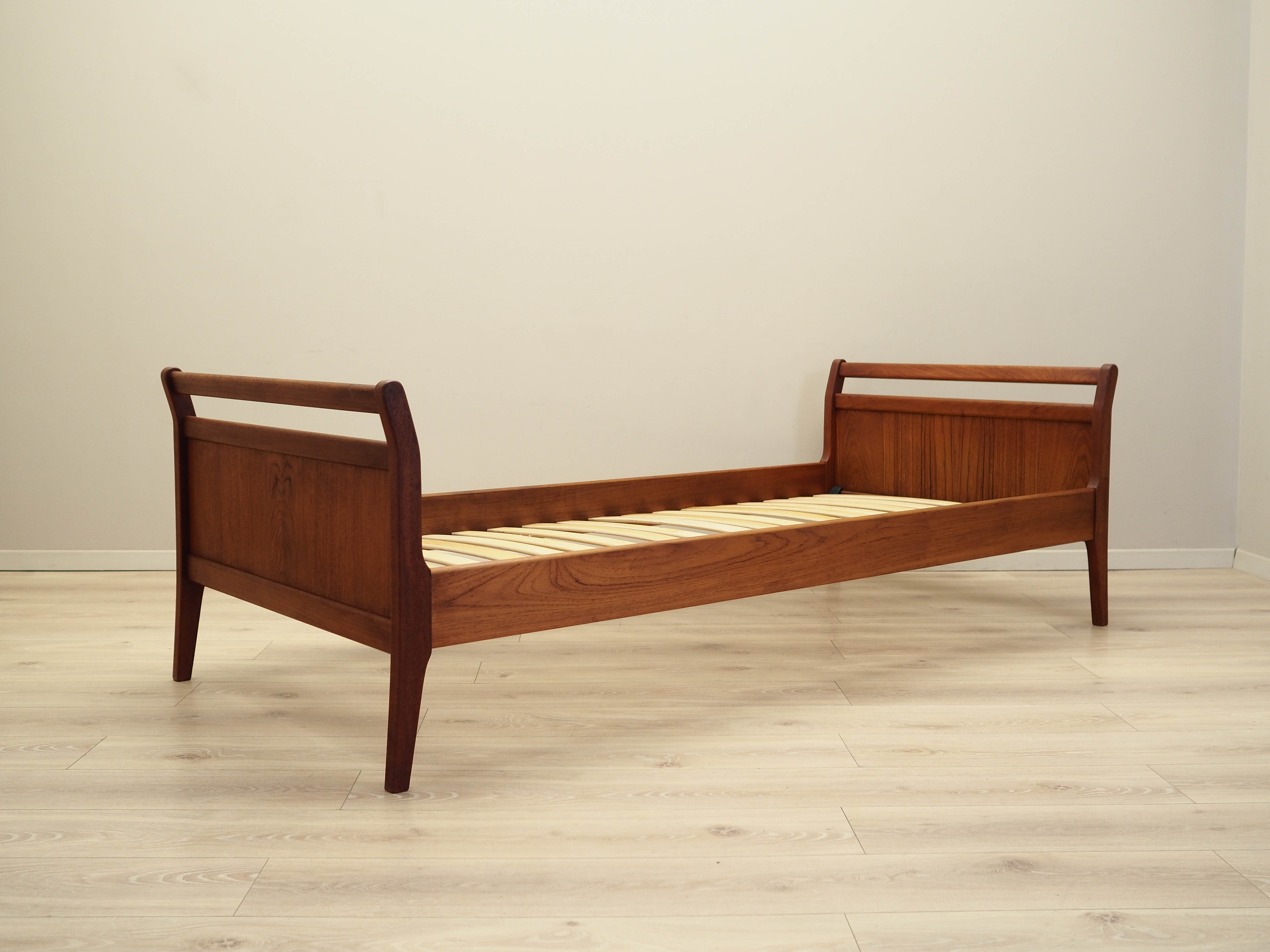 Bett Teakholz Braun 1970er Jahre