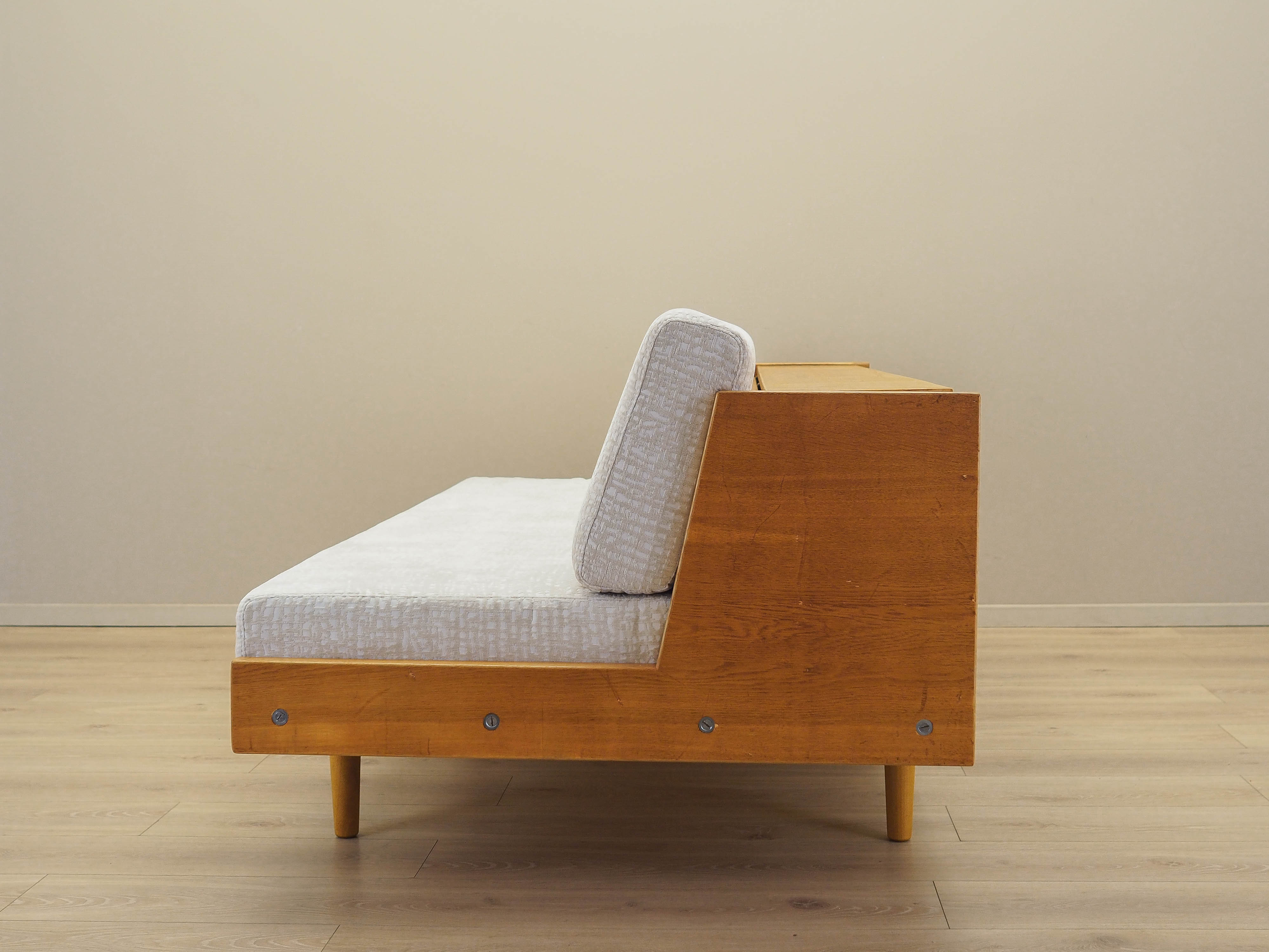 Eichensofa Weiß Braun 1960er Jahre