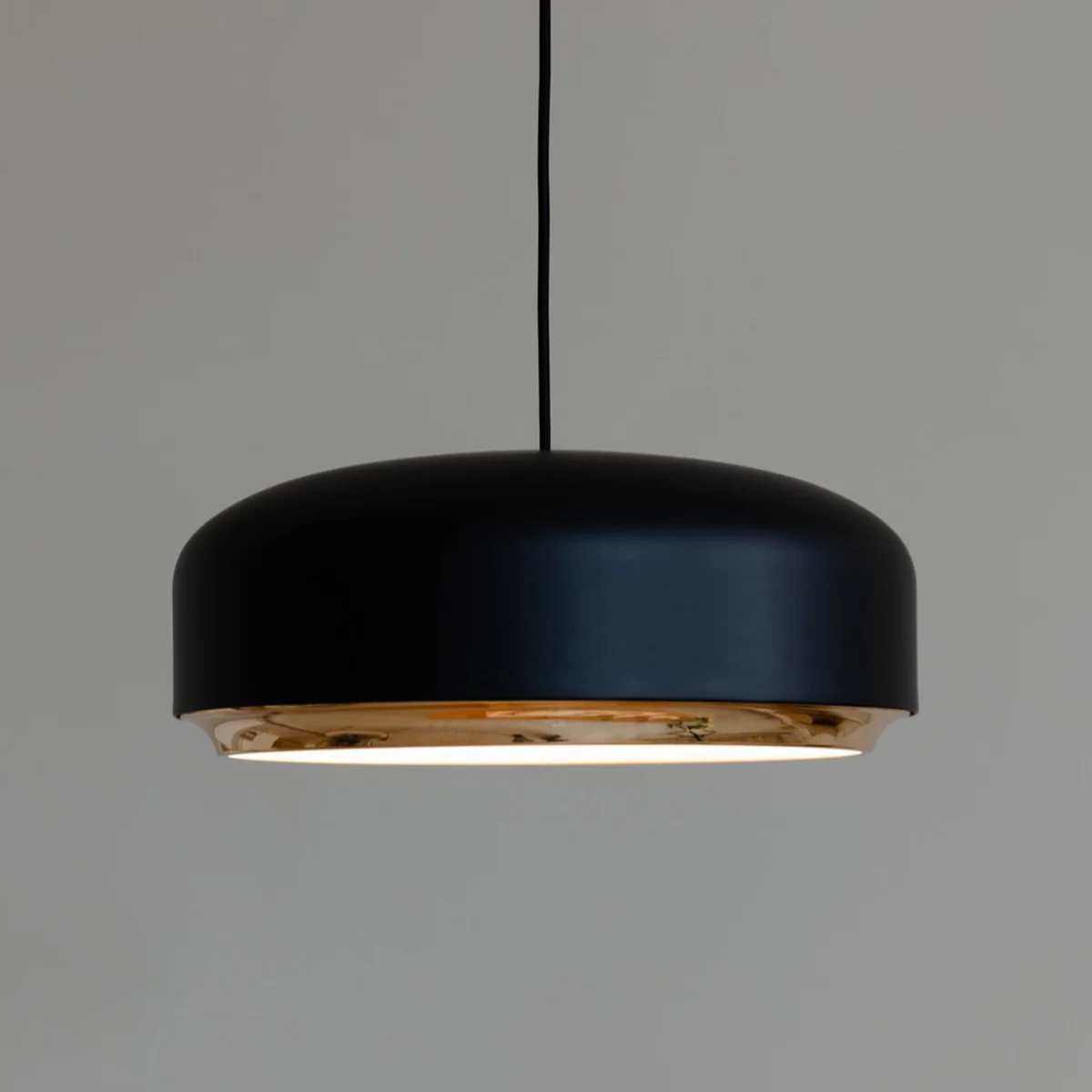 Hazel Pendant Light Medium Black
