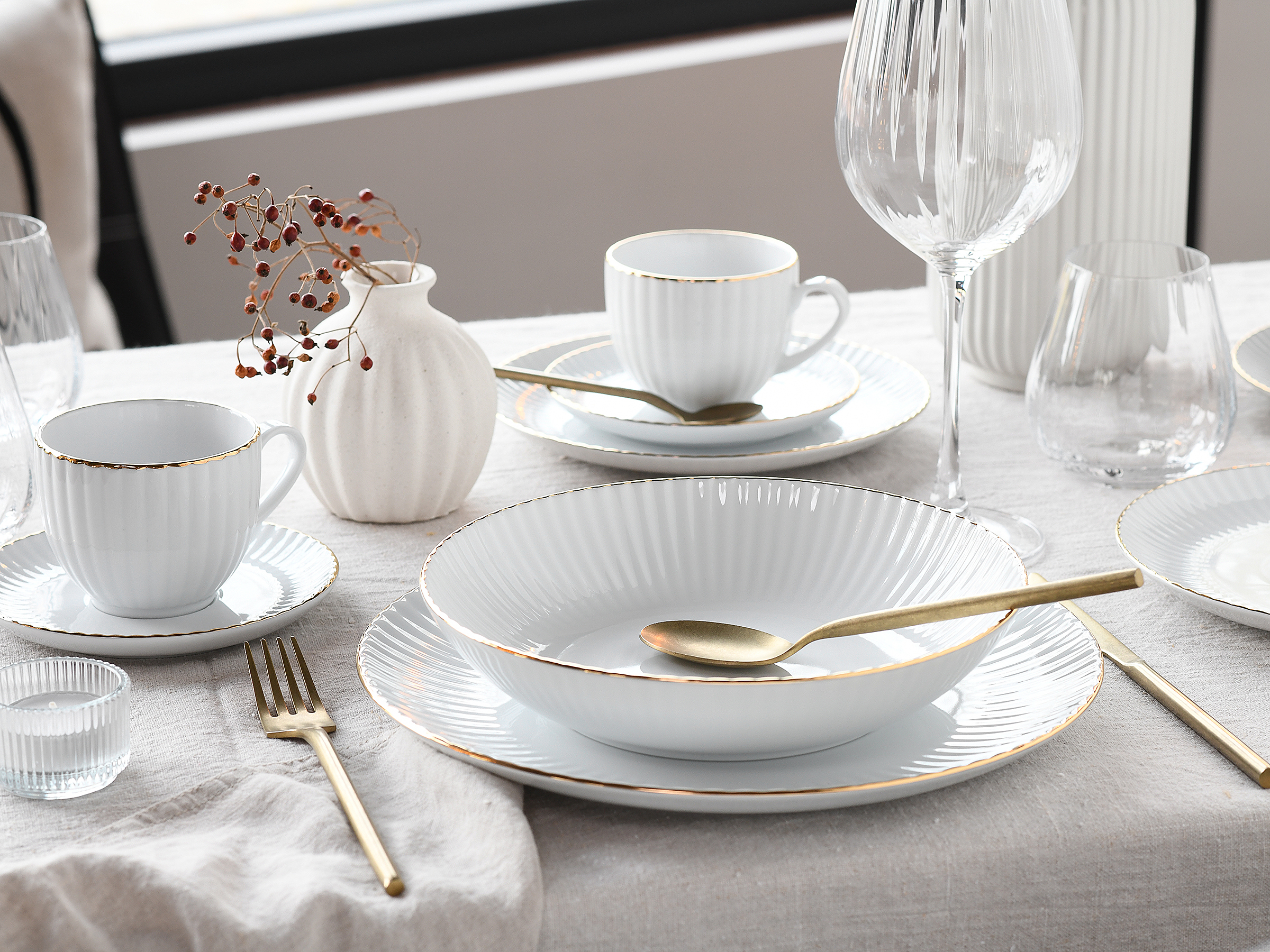 Allegra Gold Rim Combination Service Porcelain White