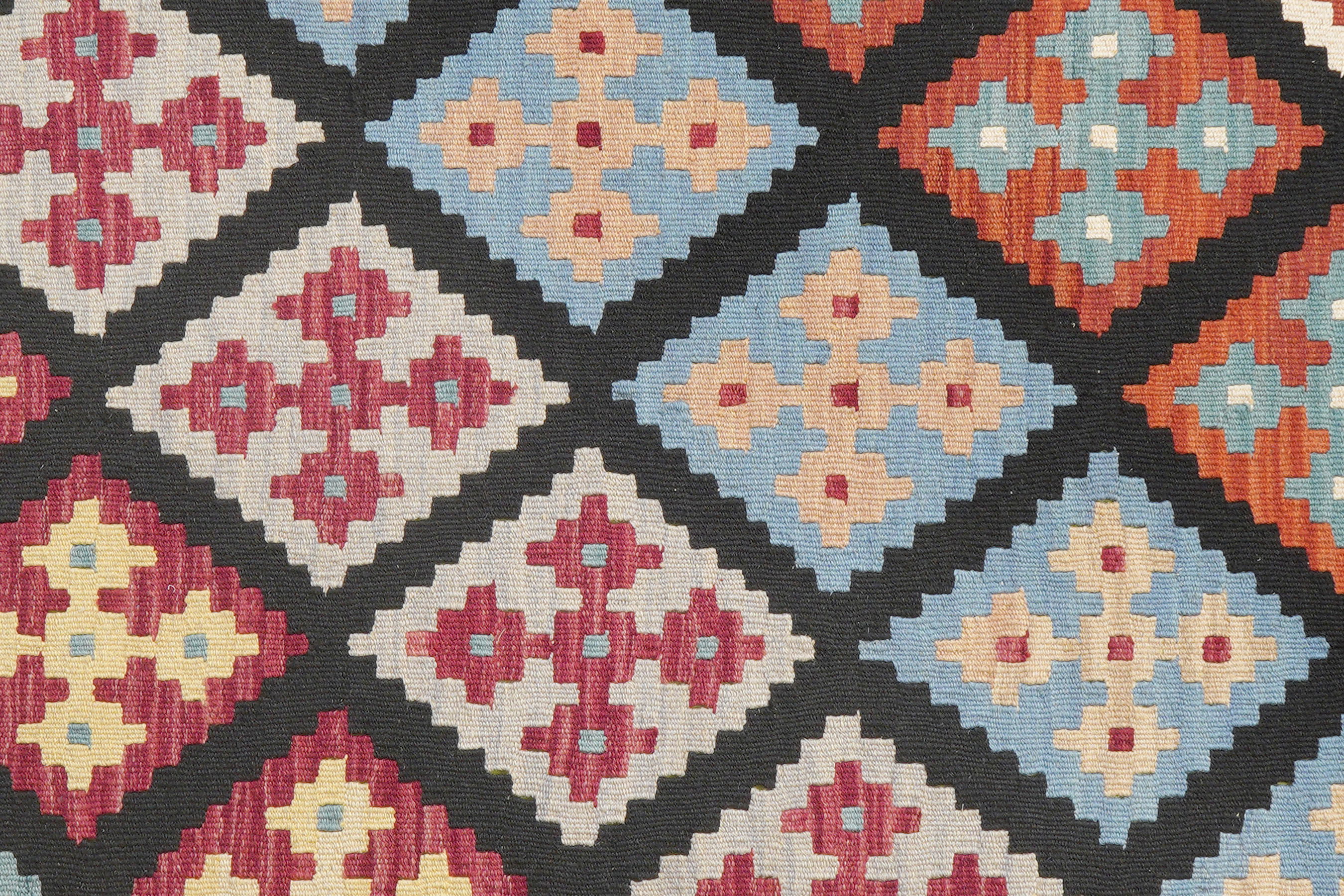 Carpet 
Wool
Black